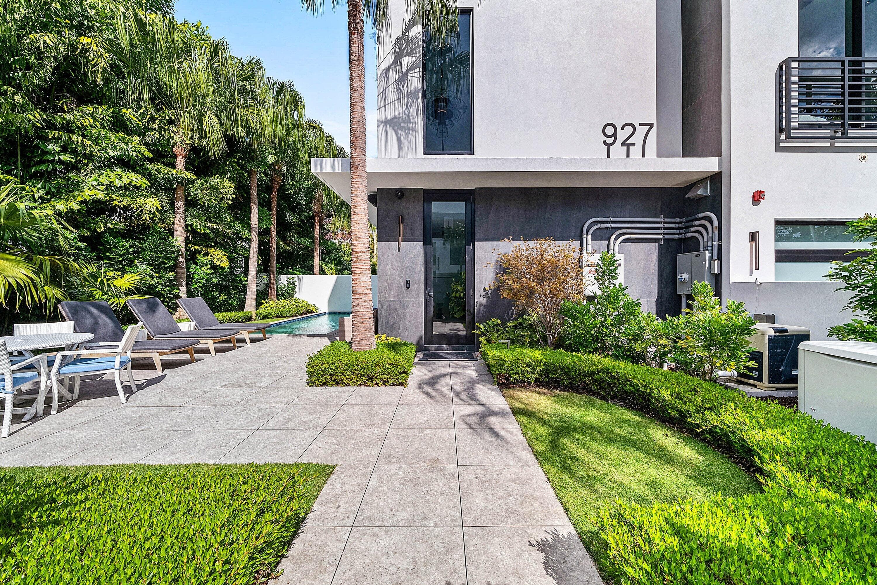 927 Witherspoon Lane, Delray Beach, FL 33483 — photo 17 of 71