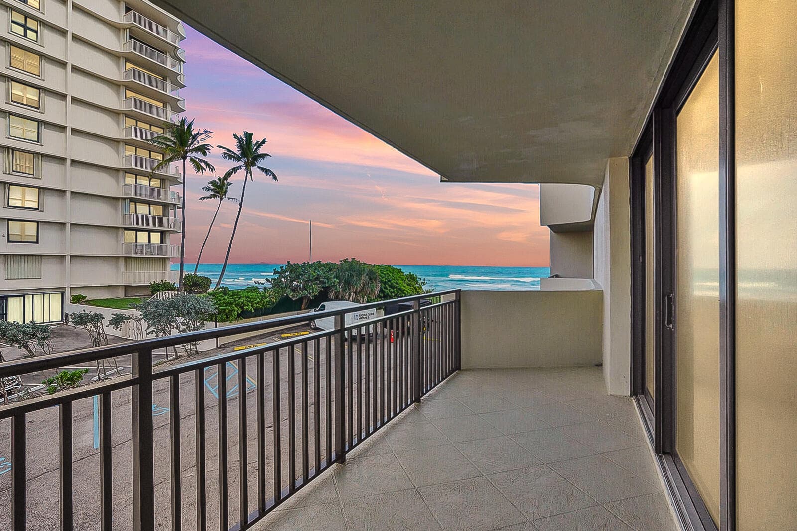 5460 N Ocean Drive 1d, Singer Island, FL 33404 — photo 2 of 49
