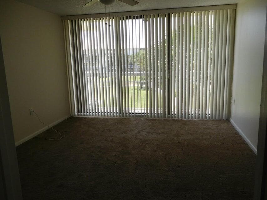 2561 Village Boulevard 306, West Palm Beach, FL 33409 — photo 5 of 11