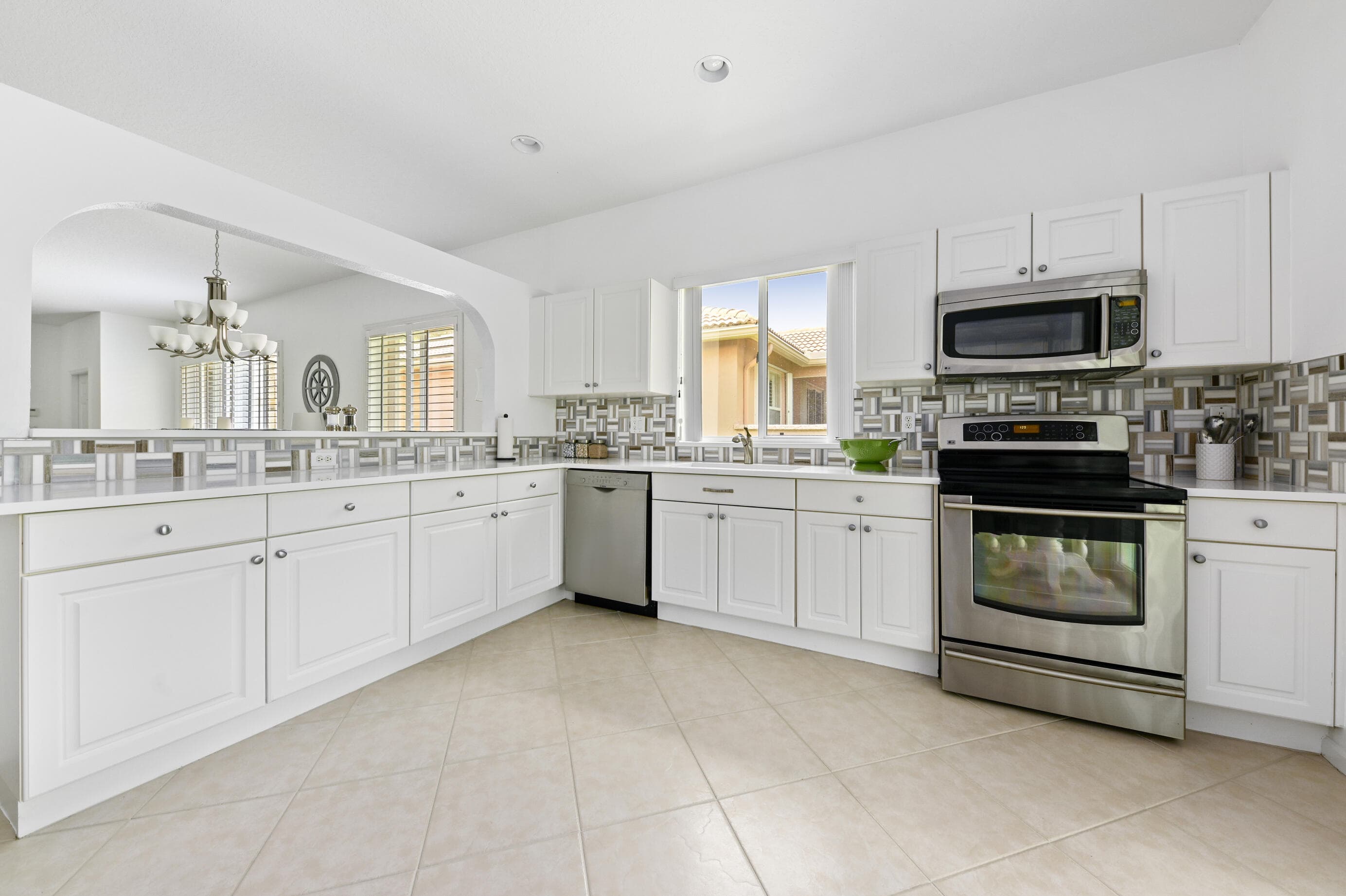 9142 Bay Point Circle, West Palm Beach, FL 33411 — photo 10 of 24