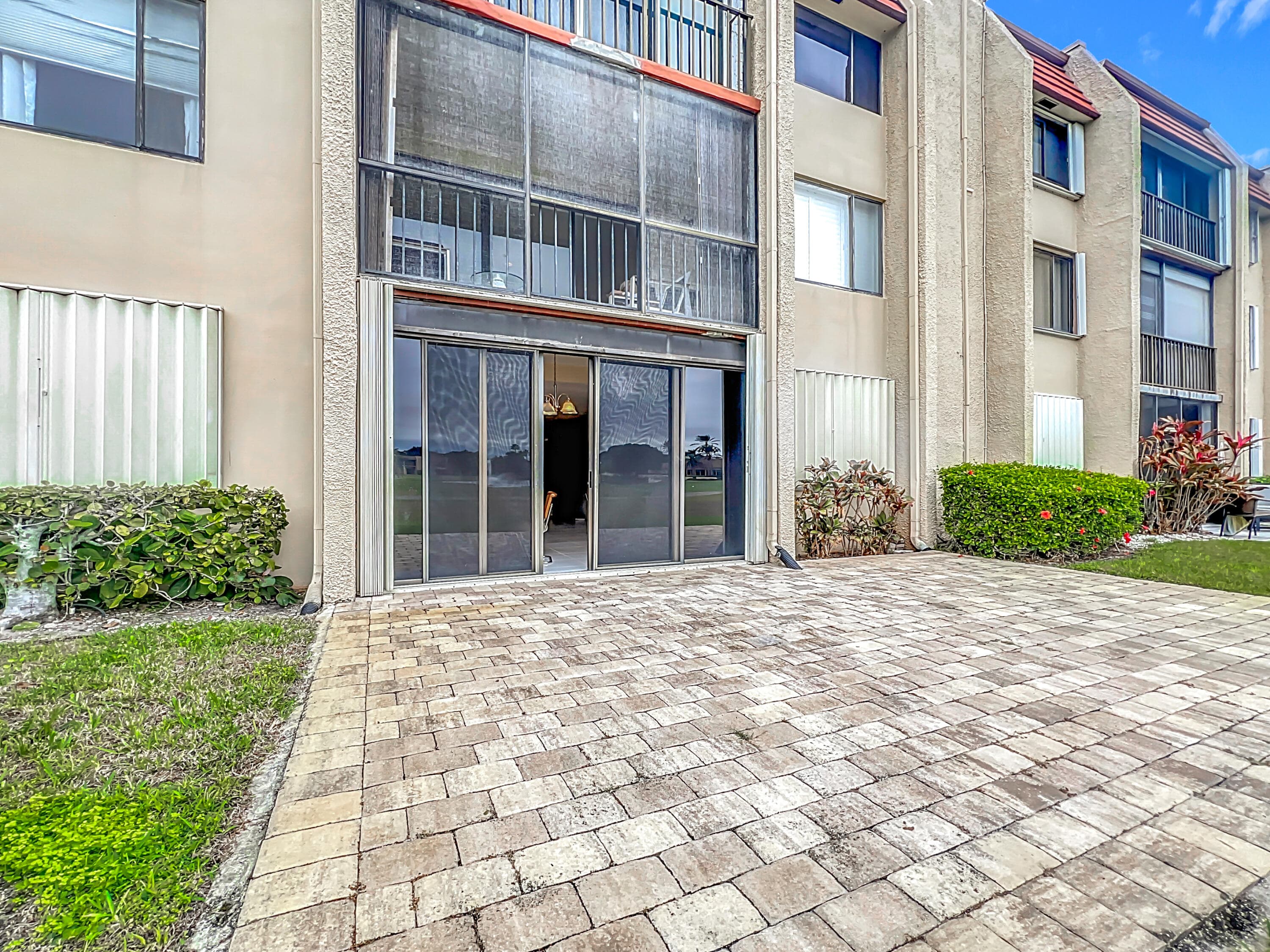4545 Luxemburg Court 103, Lake Worth, FL 33467 — photo 17 of 39
