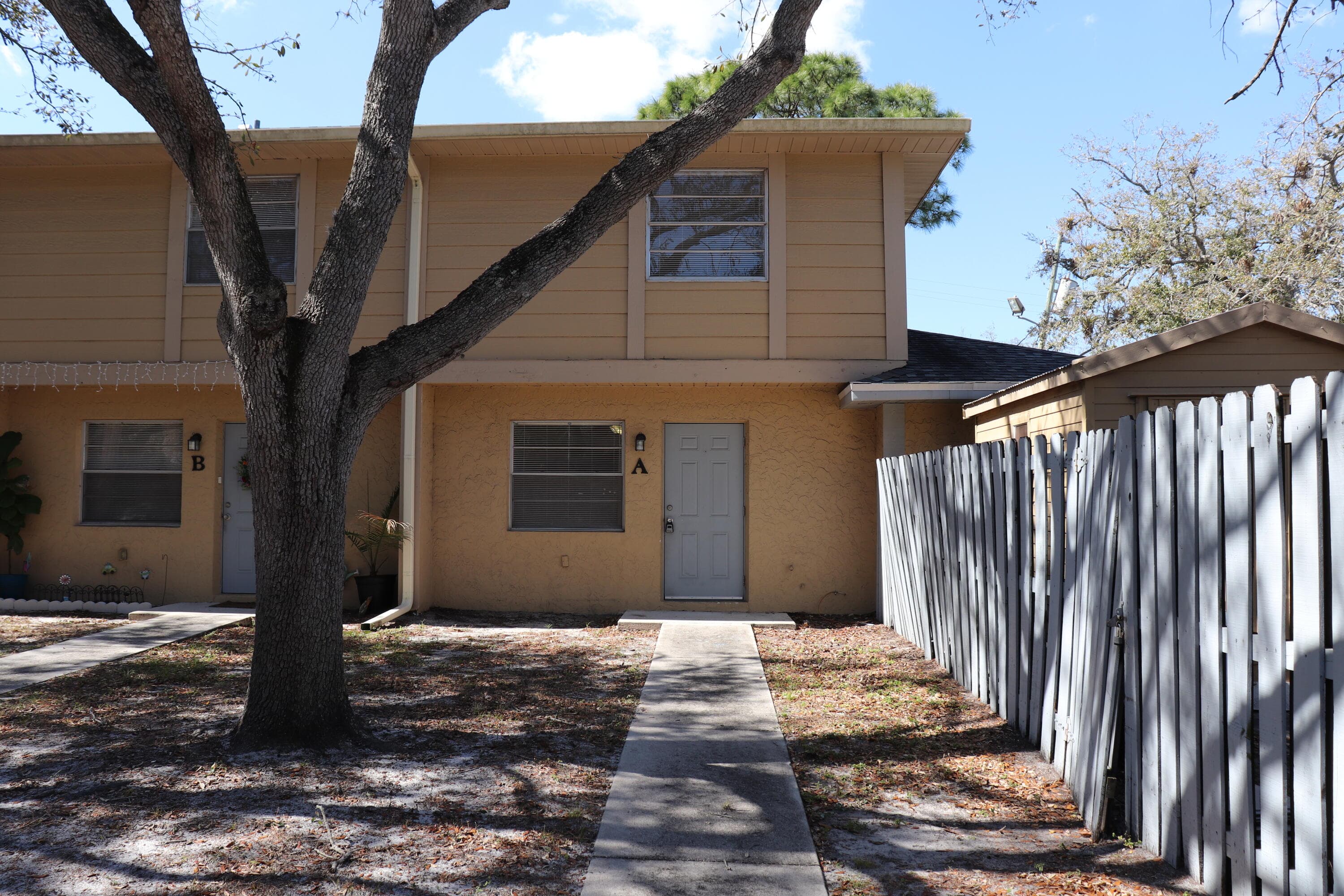 2016 S 10th Street A, Fort Pierce, FL 34950 — photo 1 of 13