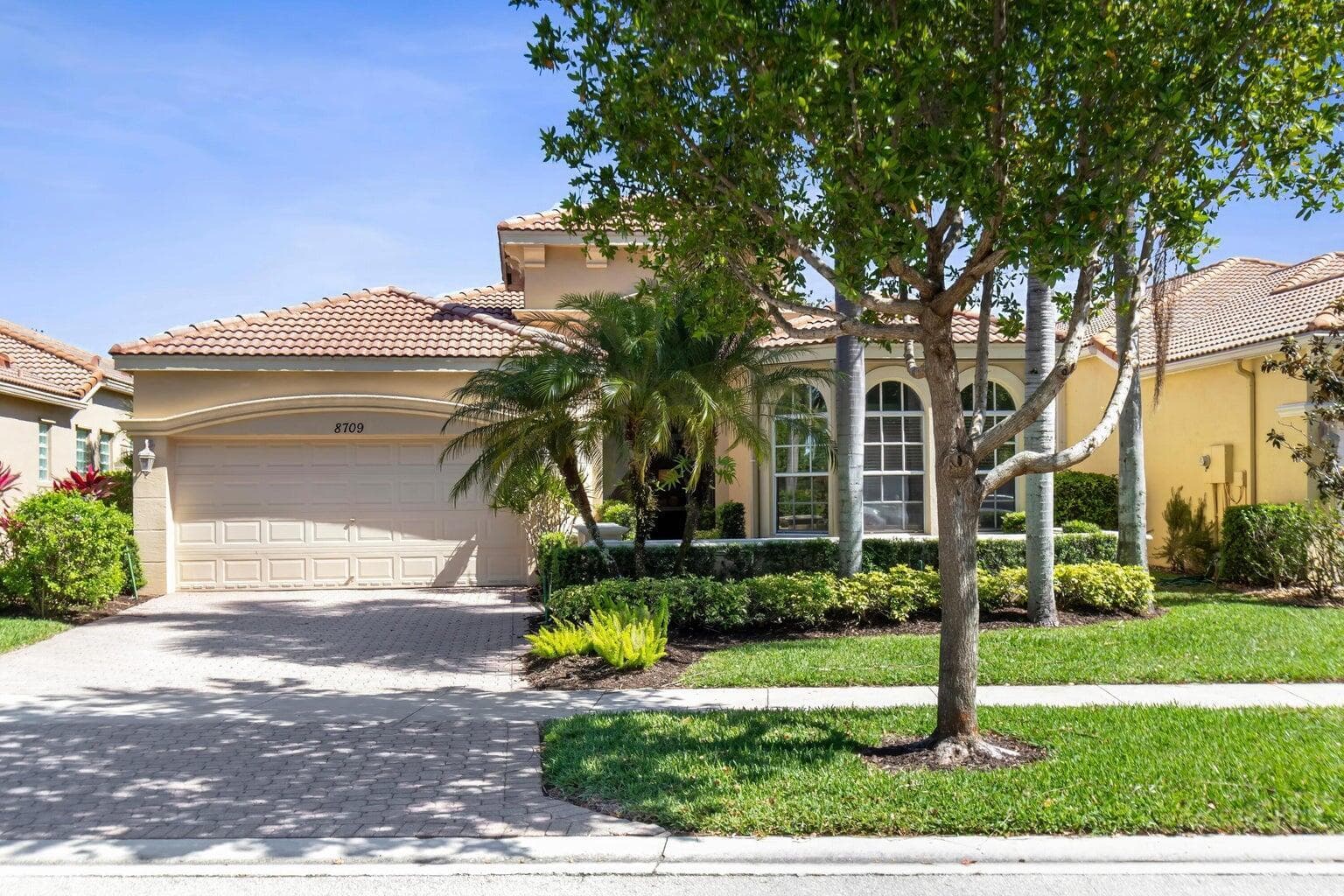 8709 Via Grande E, Wellington, FL 33411 — photo 1 of 47