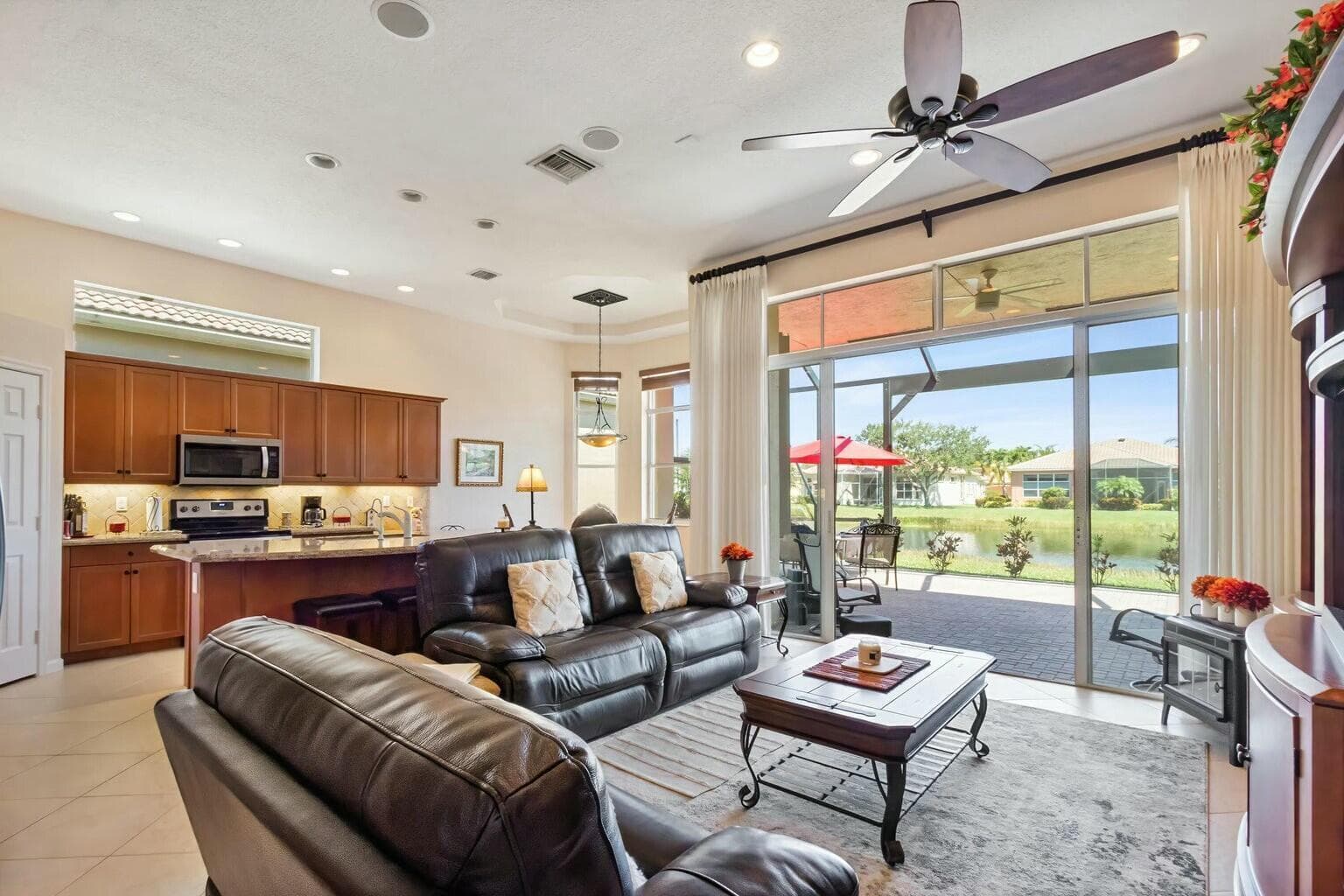 8709 Via Grande E, Wellington, FL 33411 — photo 13 of 47