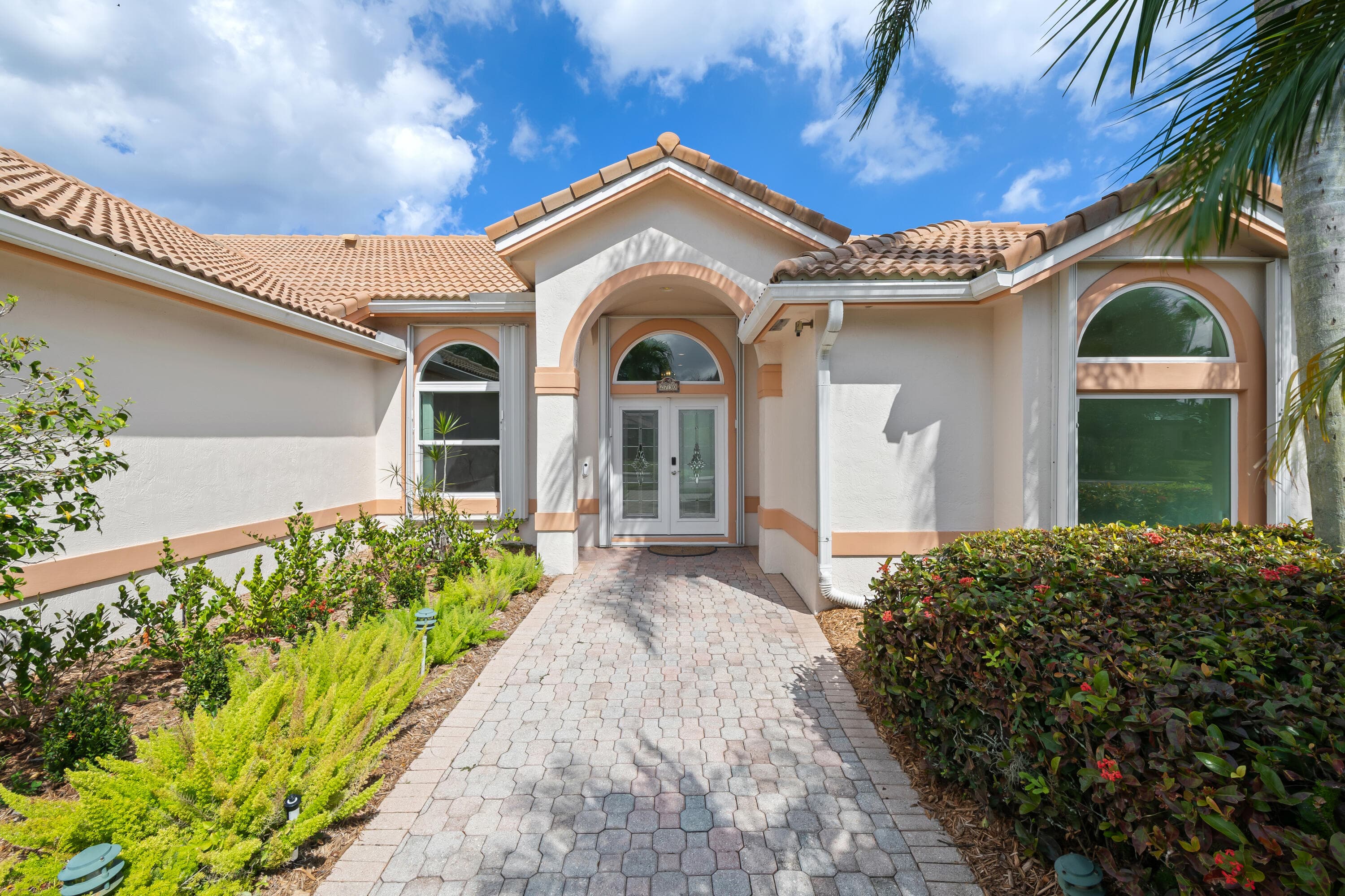 2730 Tecumseh Drive, West Palm Beach, FL 33409 — photo 14 of 49