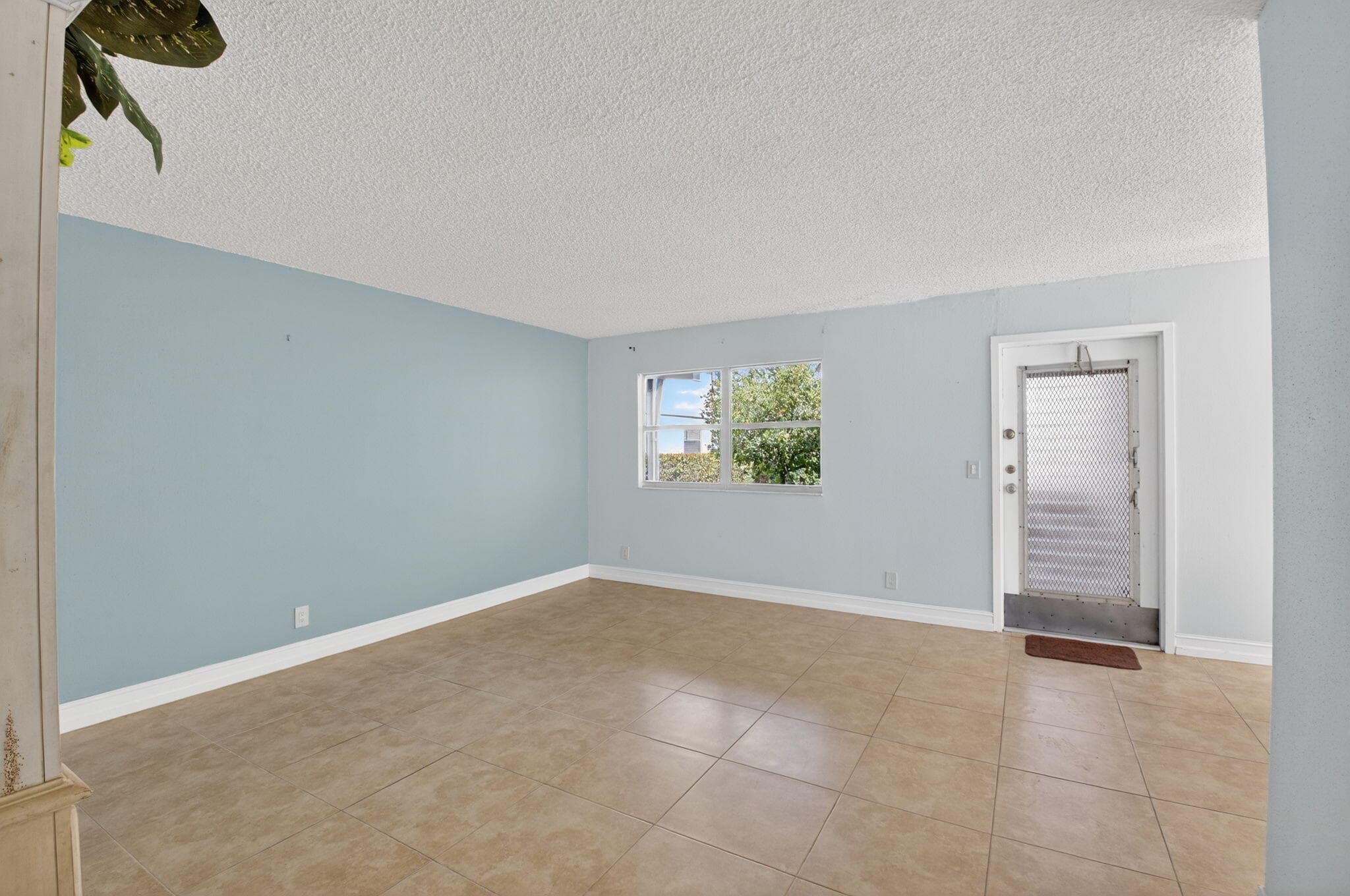 152 Tuscany C, Delray Beach, FL 33446 — photo 2 of 25