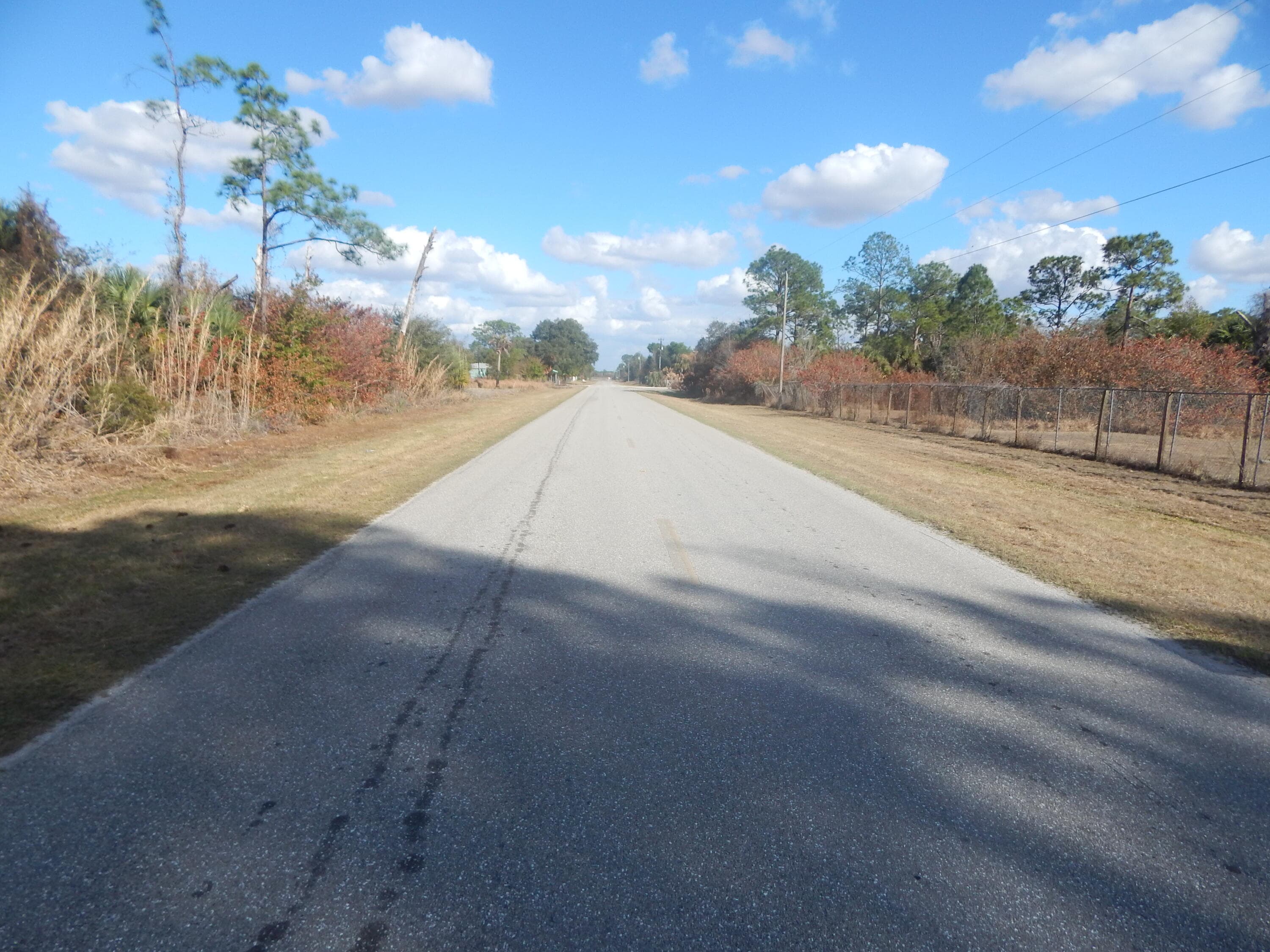 575 Avenida Del Sur, Clewiston, FL 33440 — photo 3 of 5