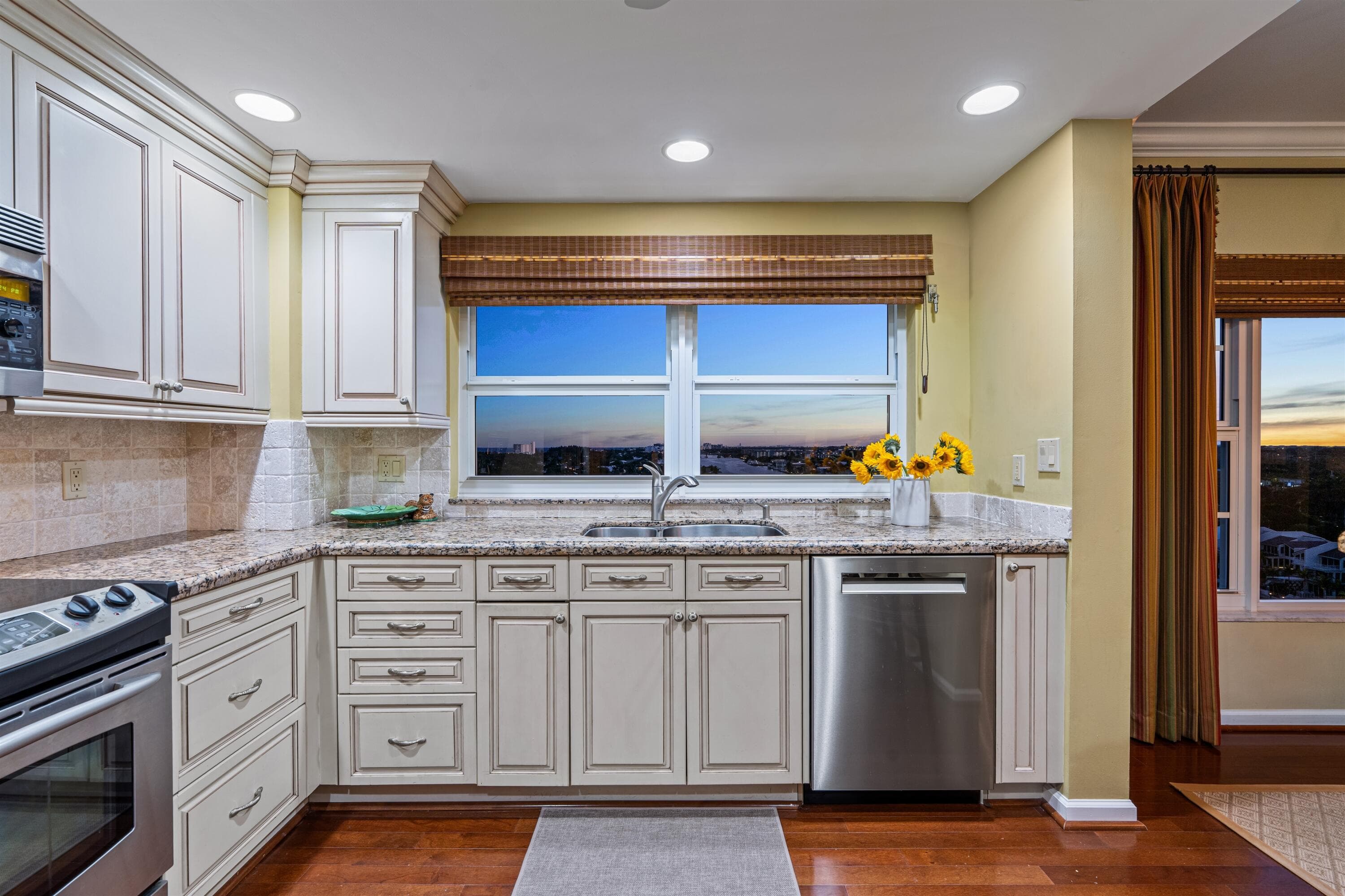 400 Seasage Drive 1101, Delray Beach, FL 33483 — photo 13 of 35