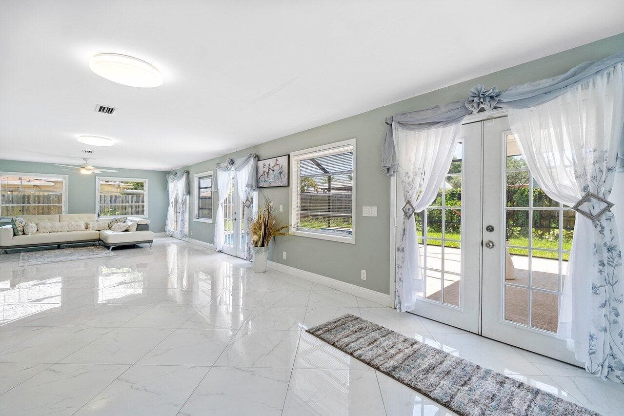 1837 16th Avenue N, Lake Worth Beach, FL 33460 — photo 19 of 43