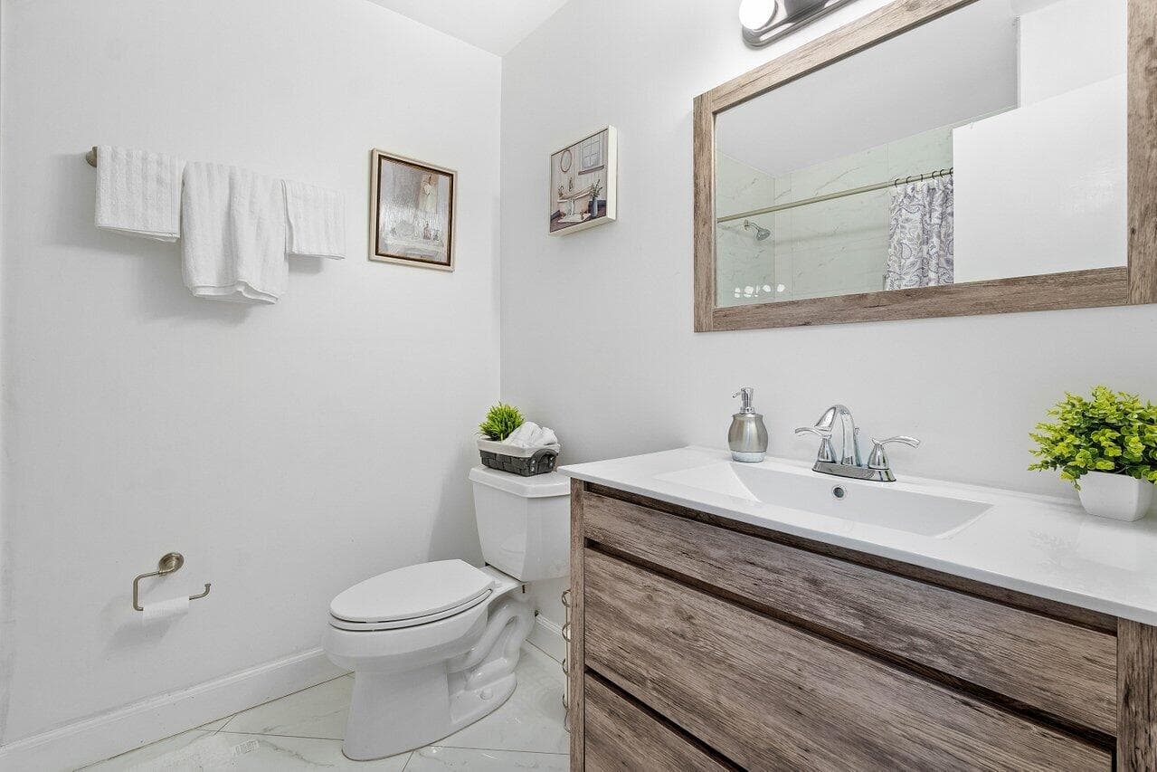 1837 16th Avenue N, Lake Worth Beach, FL 33460 — photo 25 of 43
