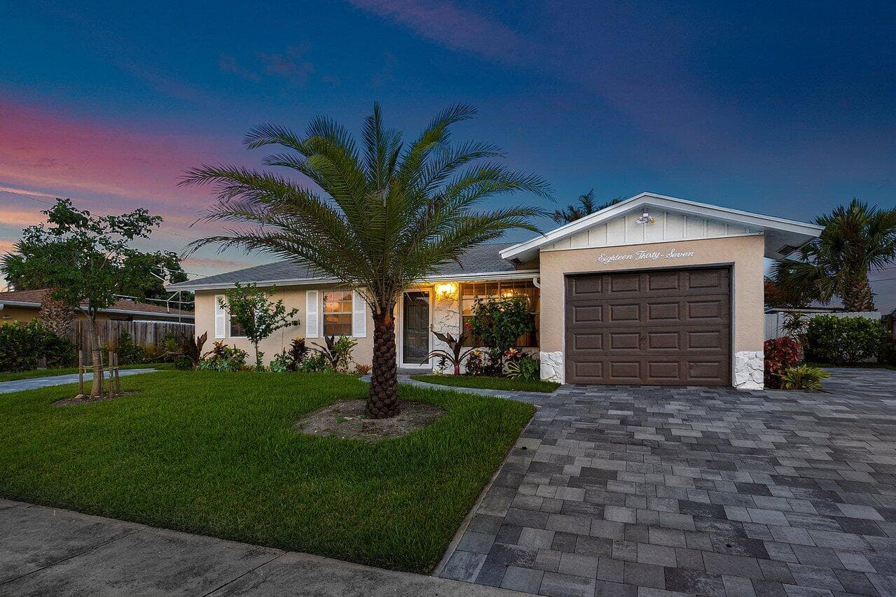 1837 16th Avenue N, Lake Worth Beach, FL 33460 — photo 32 of 43