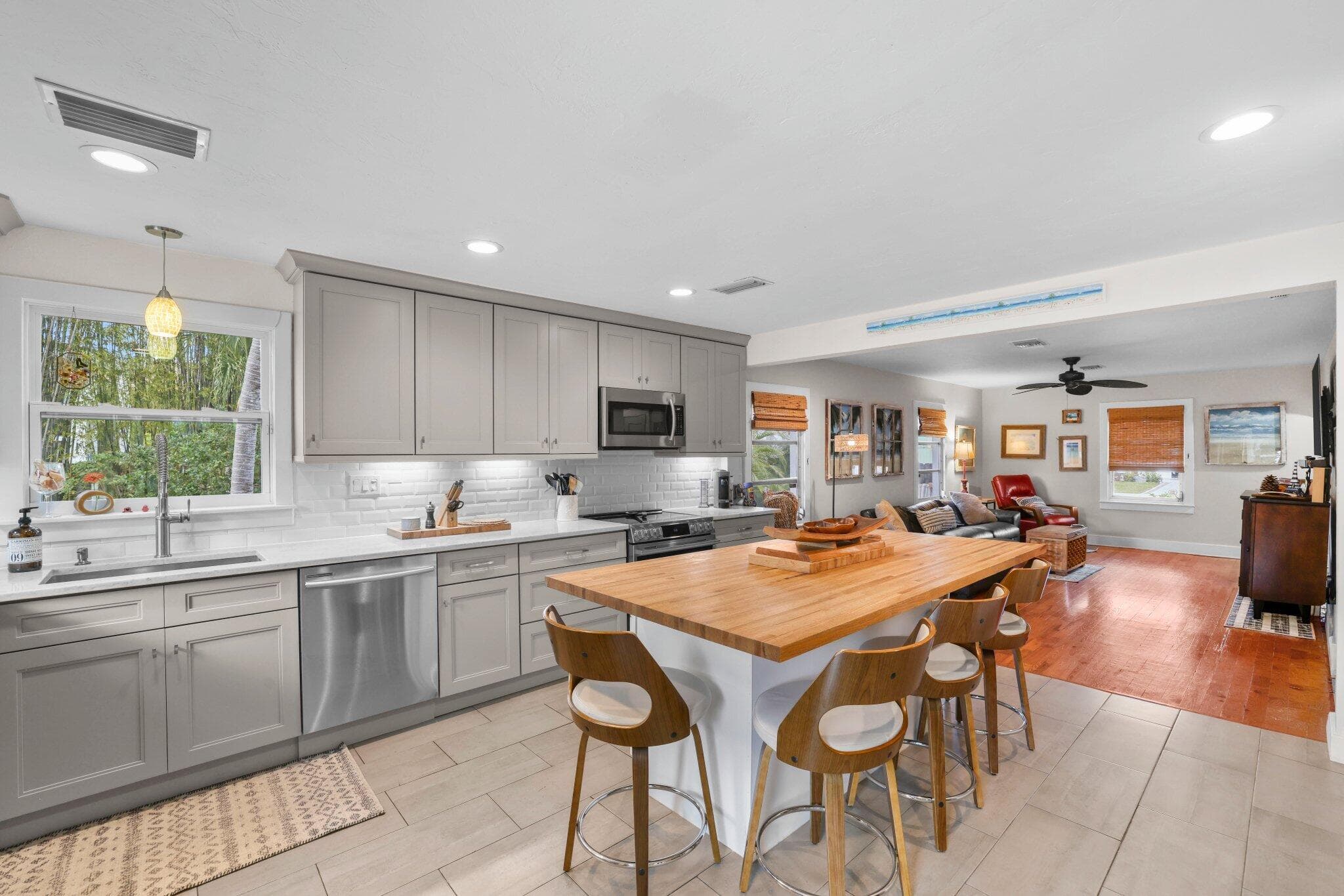 304 SE 4th Avenue, Delray Beach, FL 33483 — photo 12 of 56