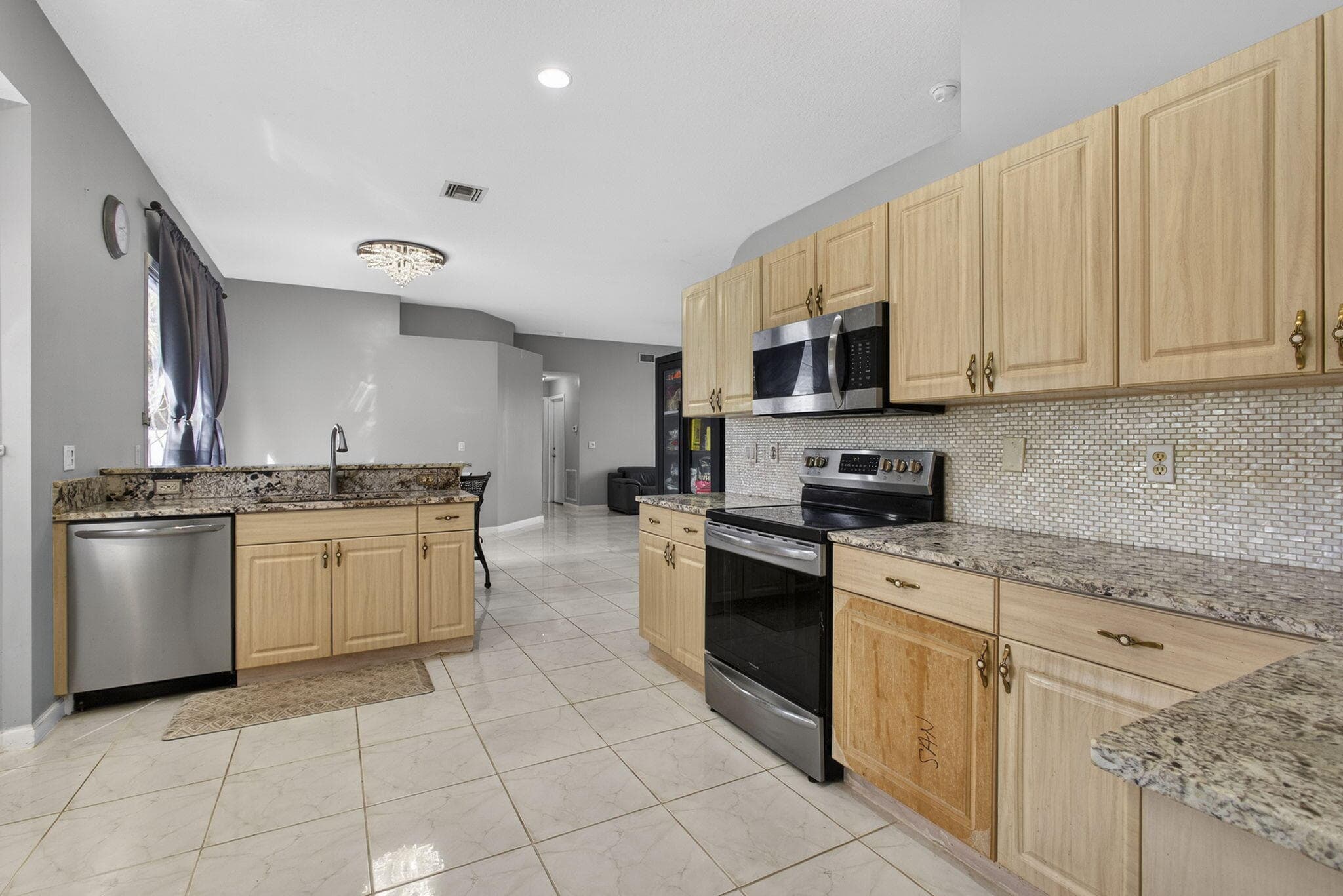 102 Brook Woode Court, Royal Palm Beach, FL 33411 — photo 22 of 63