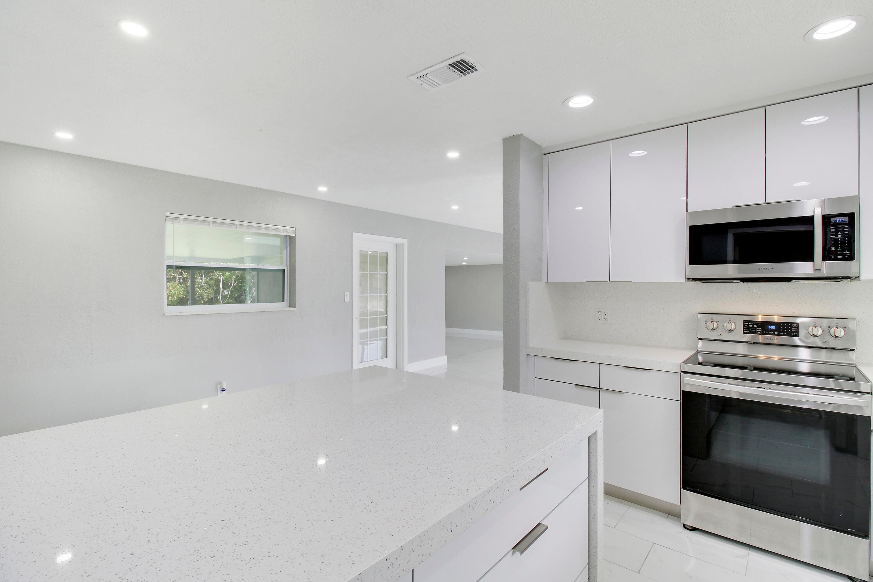 1231 SW 32nd Street, Fort Lauderdale, FL 33315 — photo 15 of 30