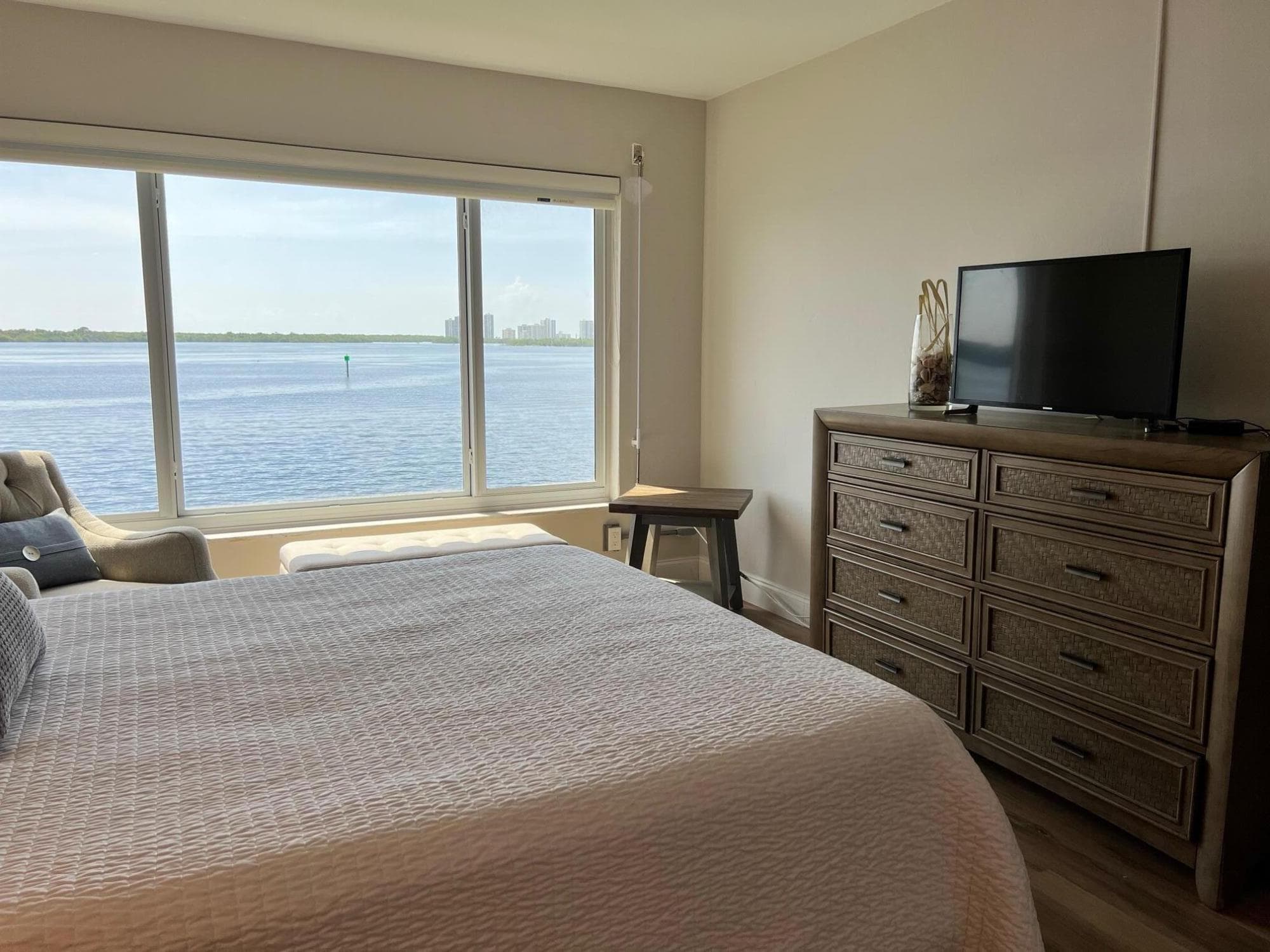 52 Yacht Club Drive 308, North Palm Beach, FL 33408 — photo 15 of 23