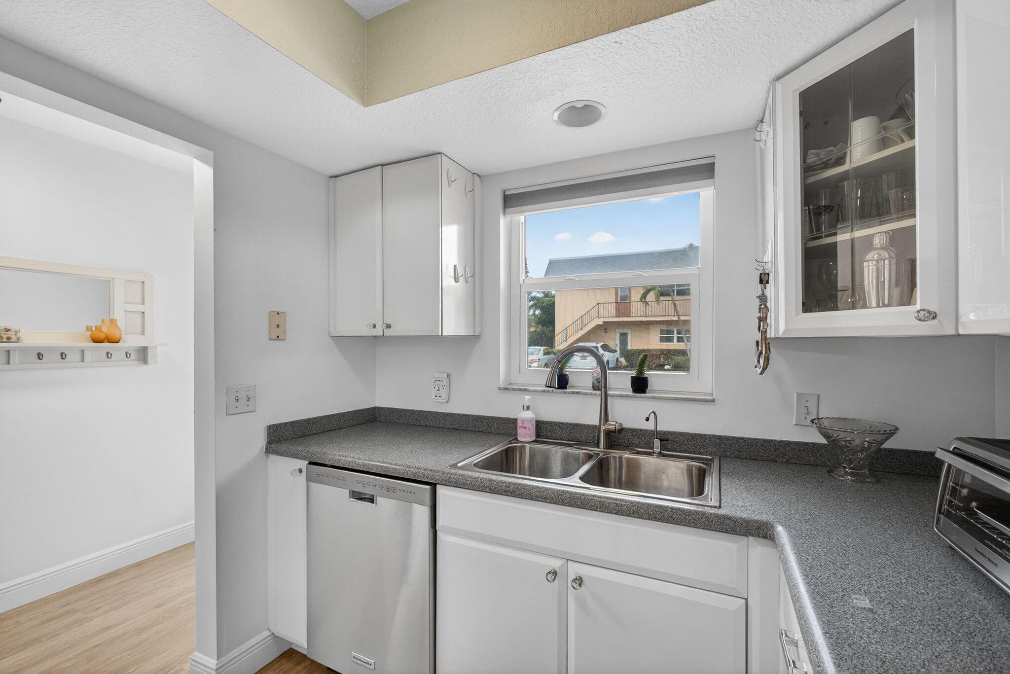 2950 SE Ocean Blvd Boulevard, Stuart, FL 34996 — photo 16 of 31
