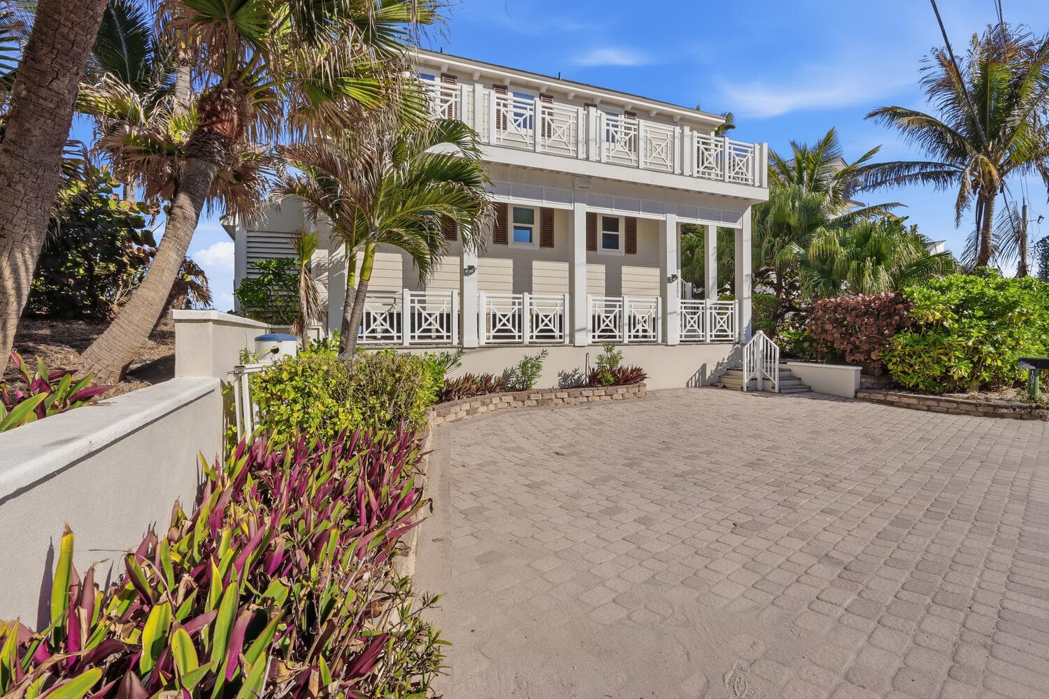 1031 SE Macarthur Boulevard, Stuart, FL 34996 — photo