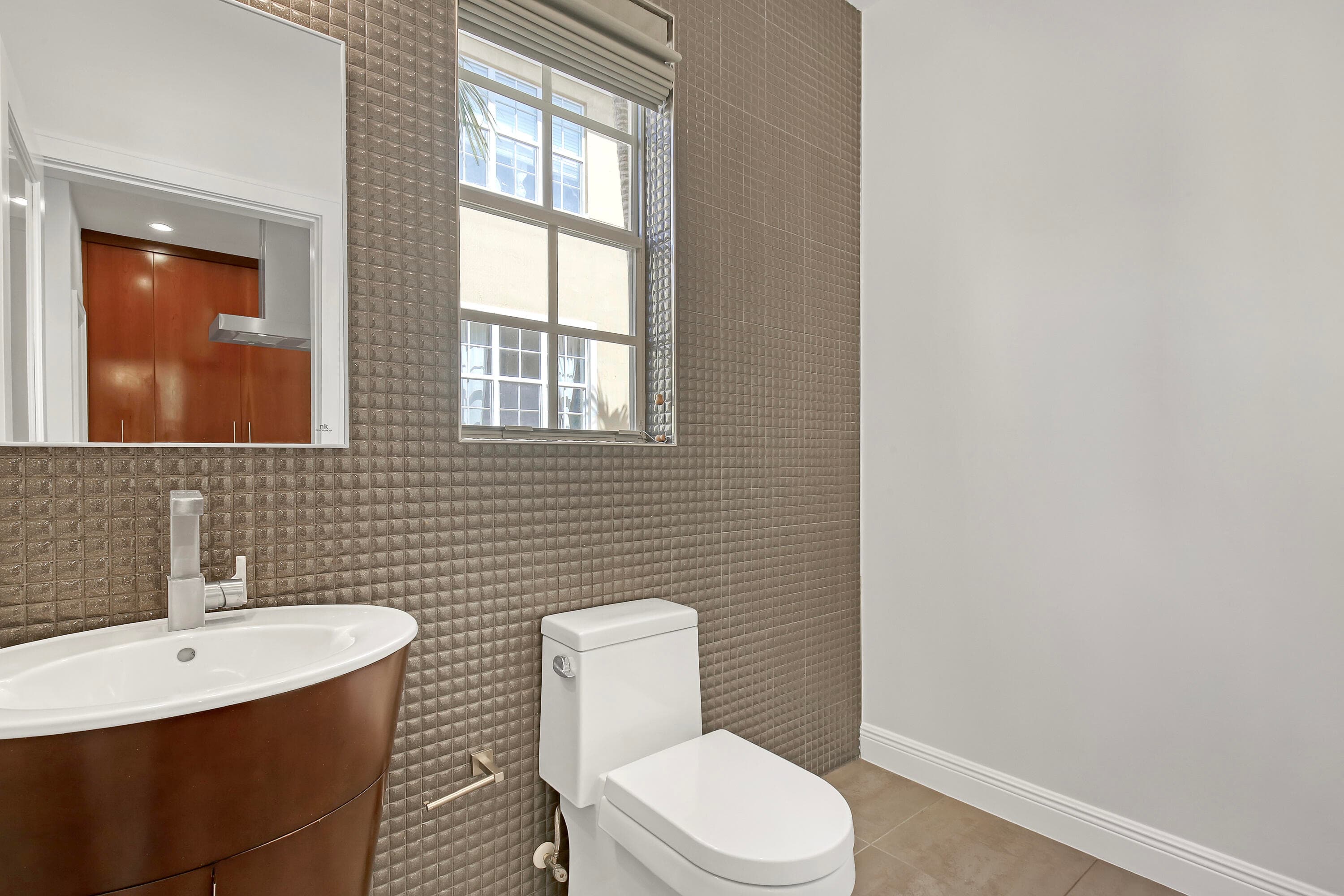 72 SE 6th Avenue C, Delray Beach, FL 33483 — photo 25 of 47