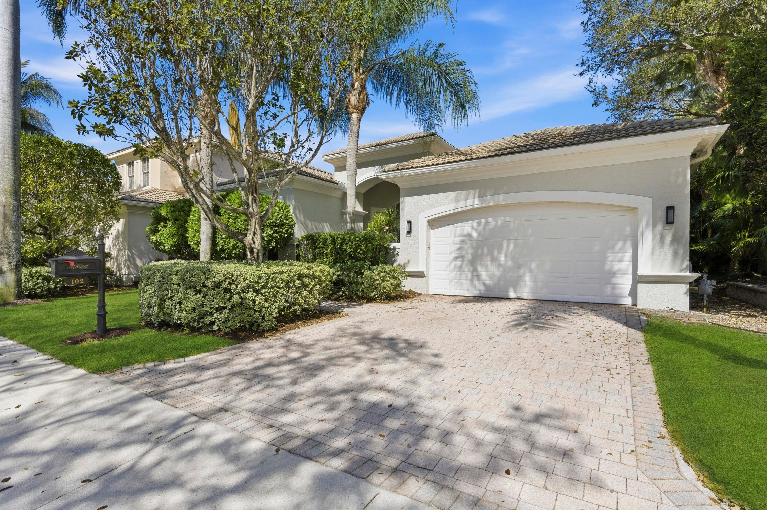 102 Tranquilla Drive, Palm Beach Gardens, FL 33418 — photo 1 of 33