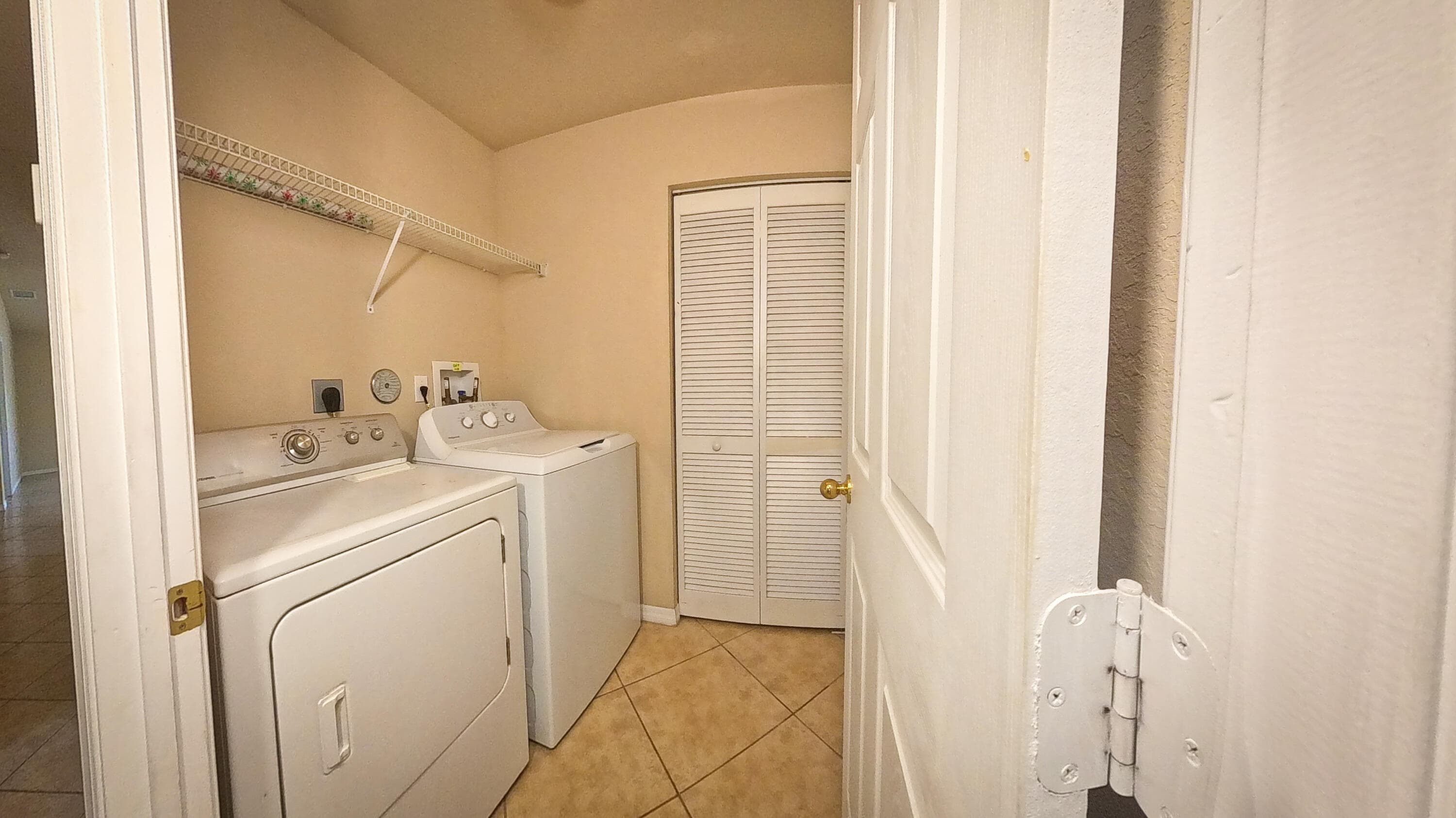 2142 SW Newport Isles Boulevard, Port St. Lucie, FL 34953 — photo 14 of 33