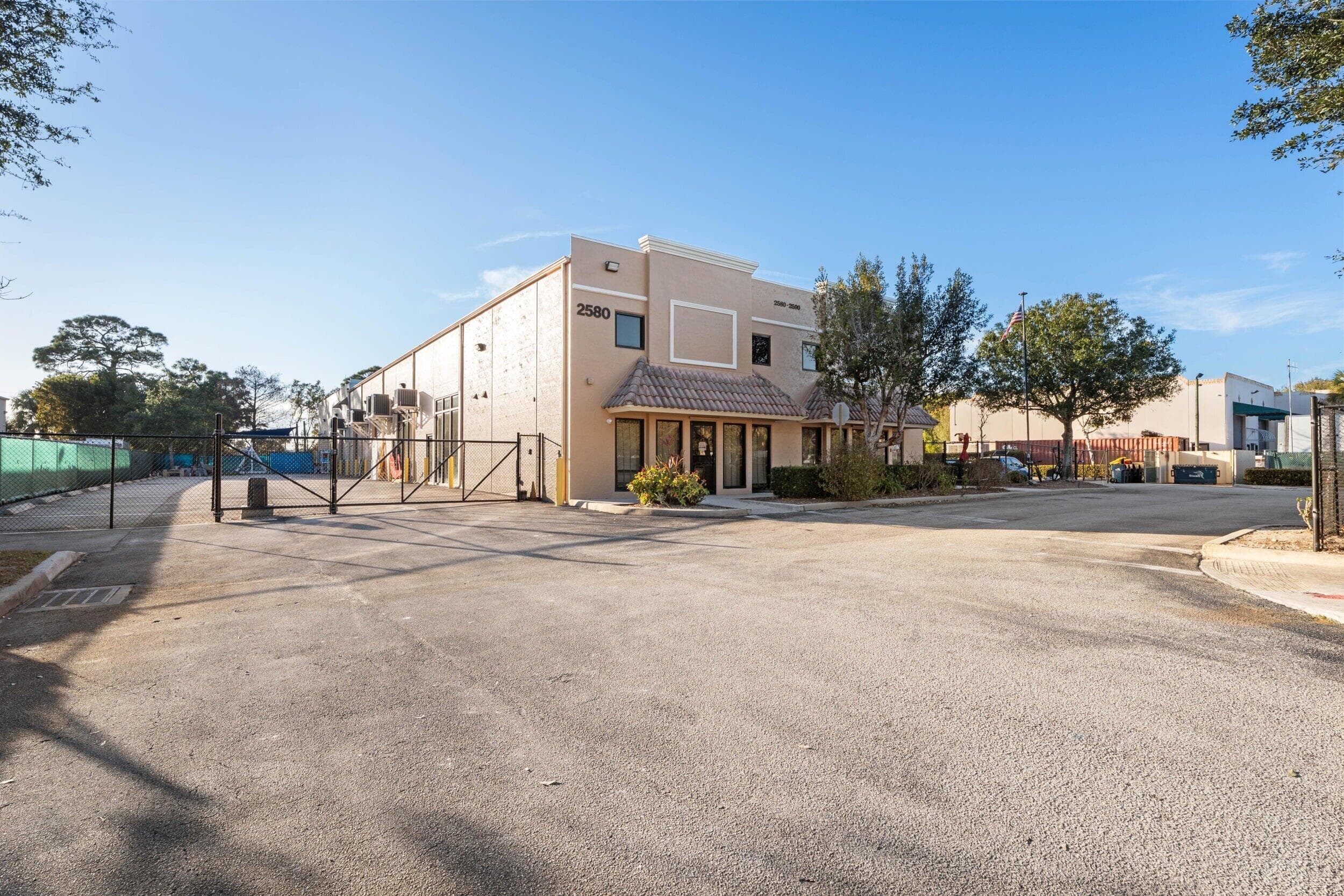 2580 SE Willoughby Boulevard, Stuart, FL 34994 — photo 10 of 36