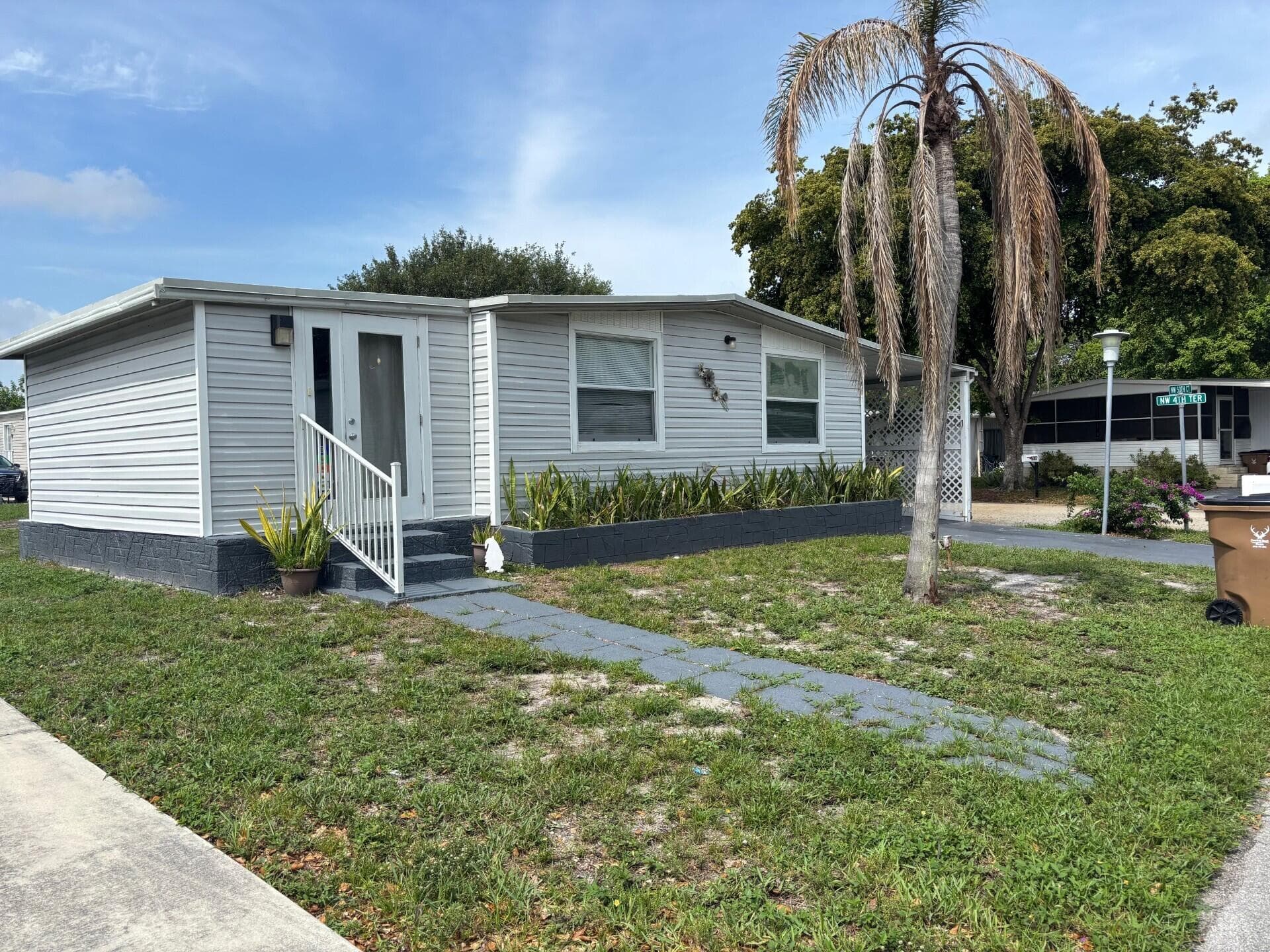 402 NW Nw 50th Court NW, Deerfield Beach, FL 33064 — photo 1 of 28