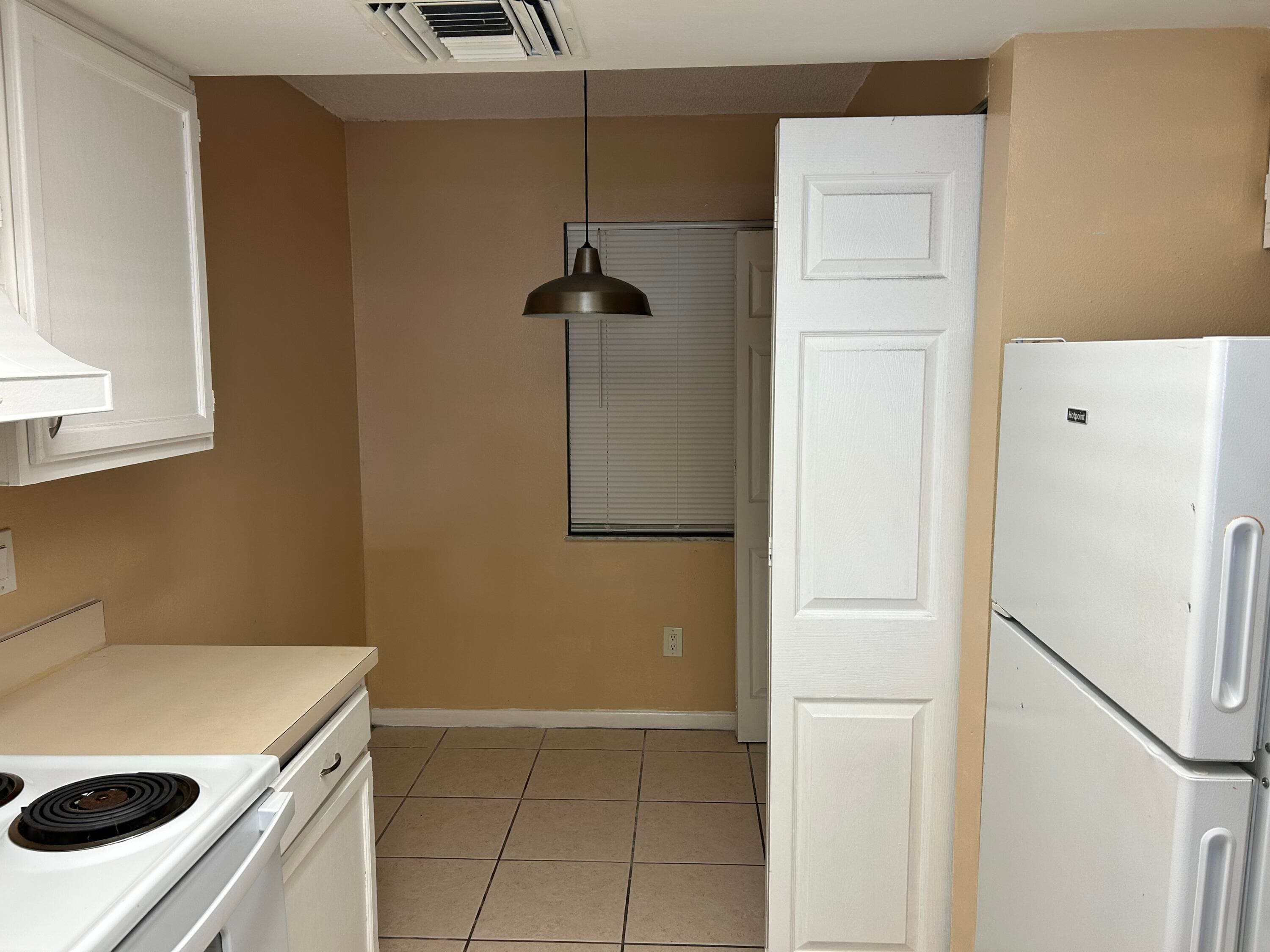 2513 S 17th Street 207, Fort Pierce, FL 34982 — photo 7 of 11