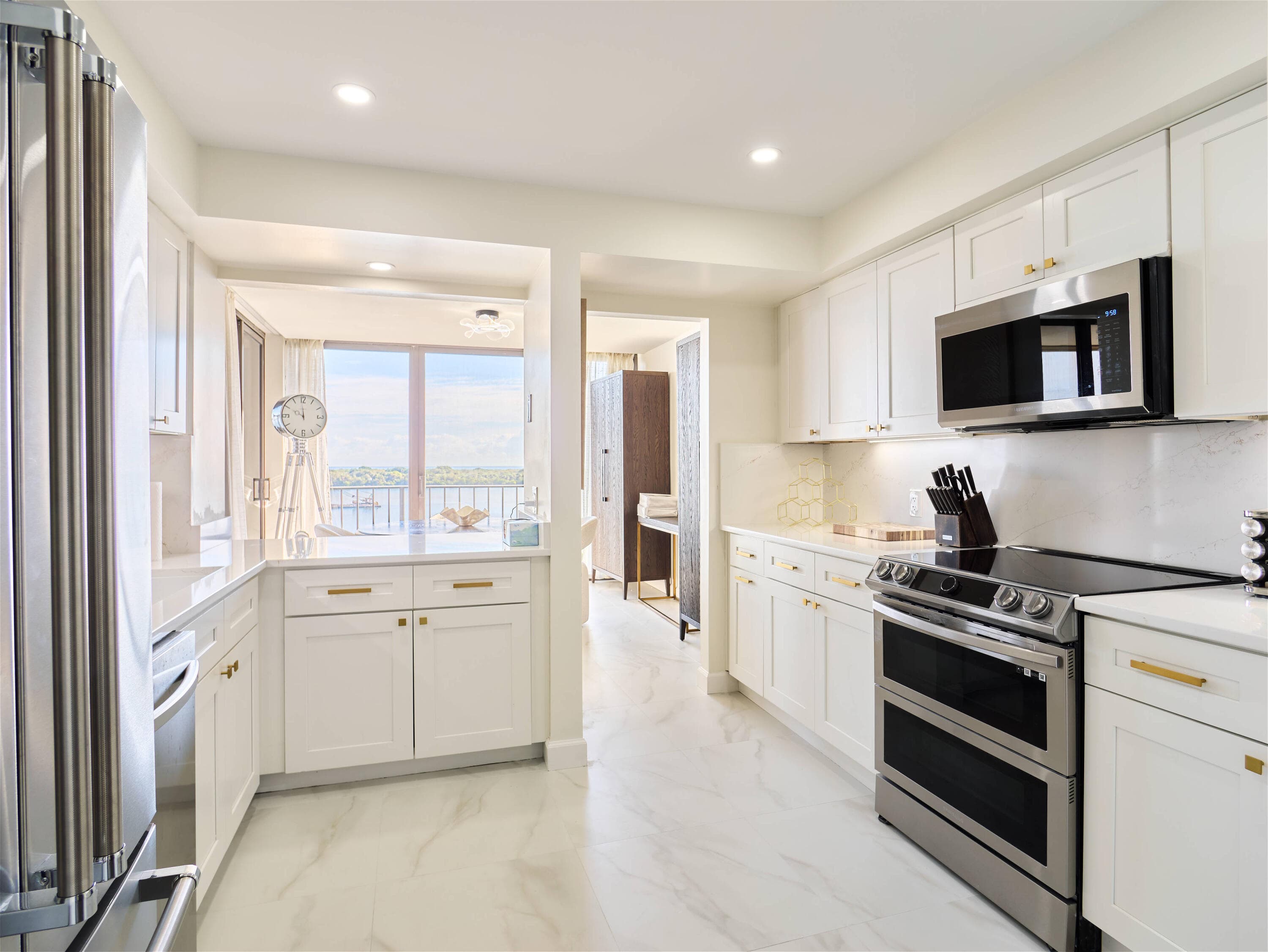 124 Lakeshore Drive 829, North Palm Beach, FL 33408 — photo 15 of 35