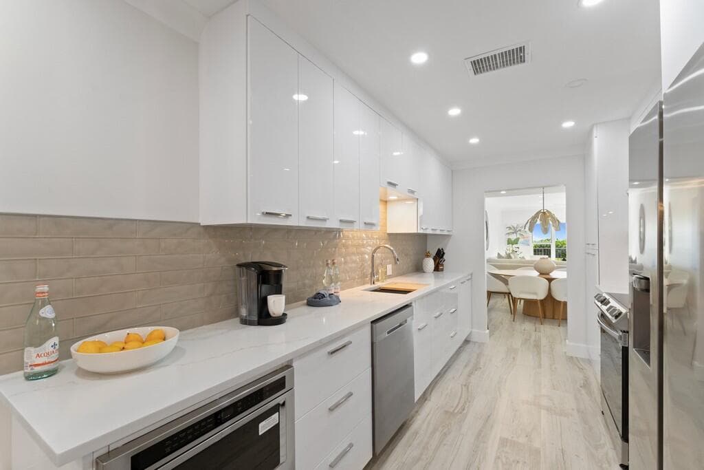 2051 NE Ocean Boulevard C13, Stuart, FL 34996 — photo 5 of 48