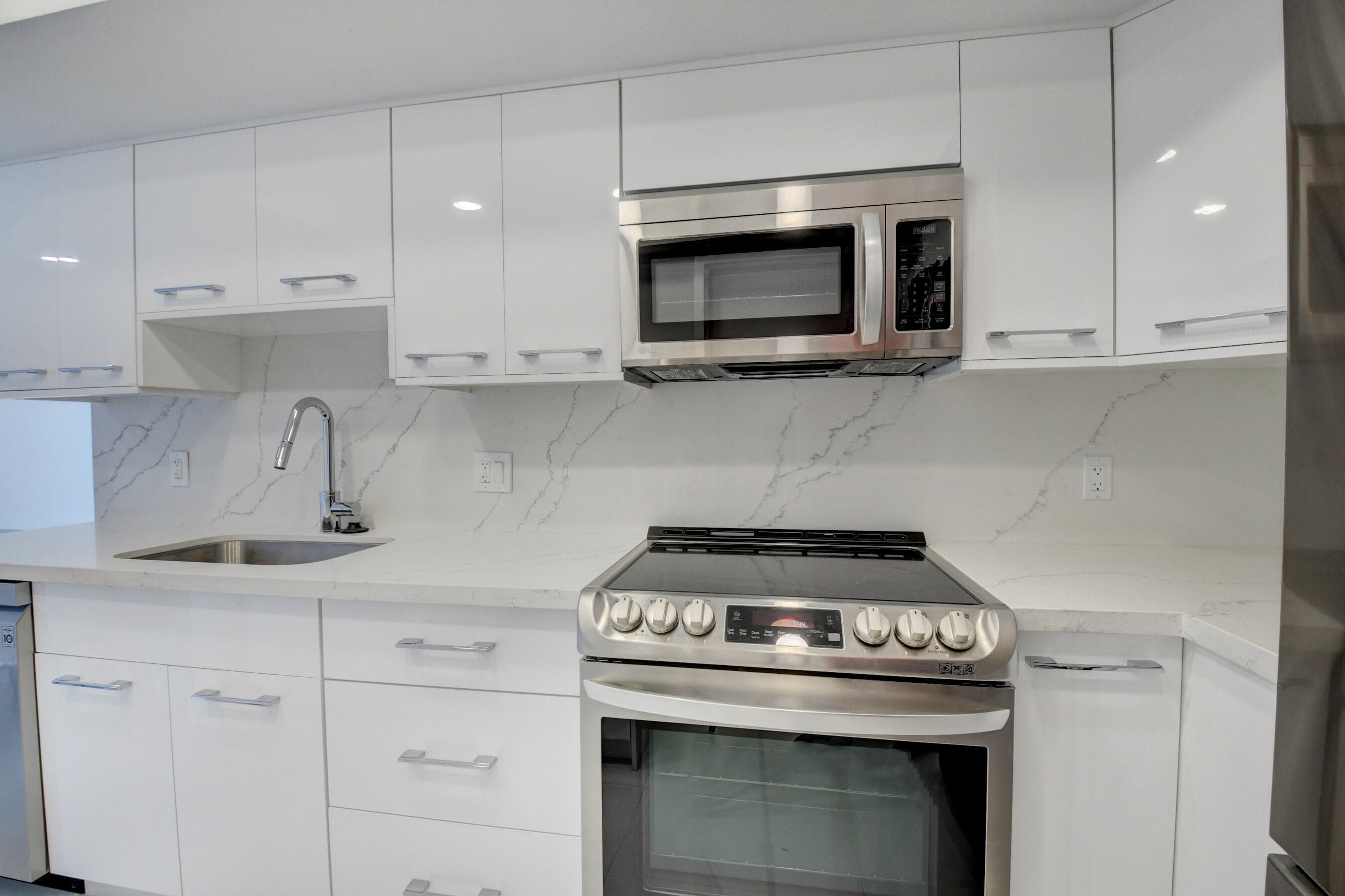 7847 Lakeside Boulevard 1063, Boca Raton, FL 33434 — photo 10 of 40