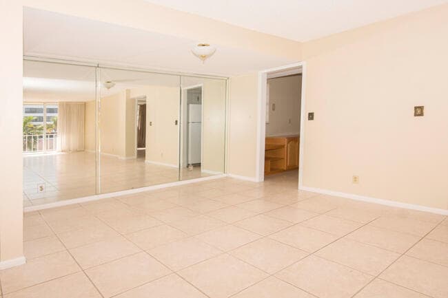 3575 S Ocean Boulevard 408, South Palm Beach, FL 33480 — photo 5 of 30