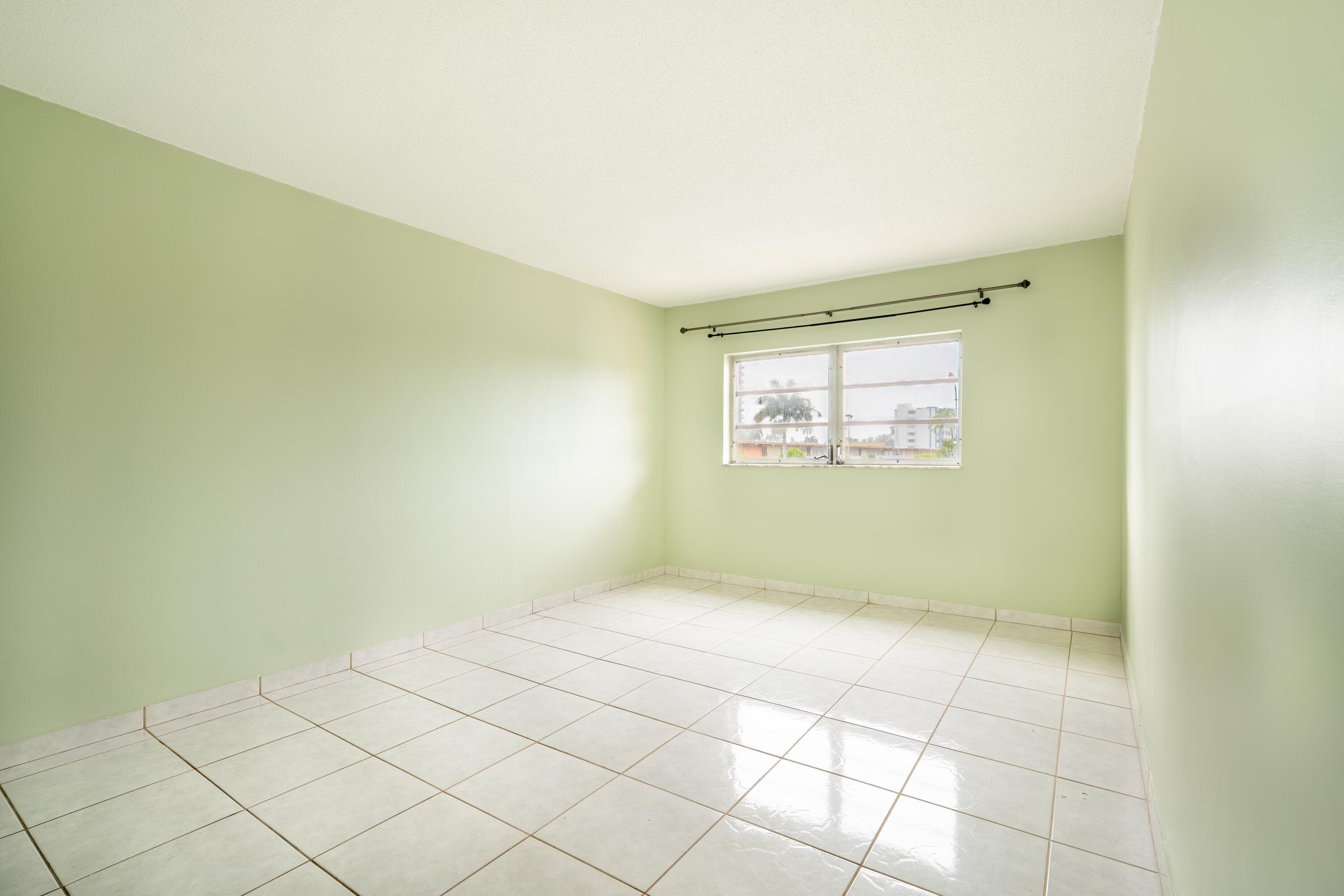 2200 E Hallandale Beach Boulevard 202, Hallandale Beach, FL 33009 — photo 21 of 28