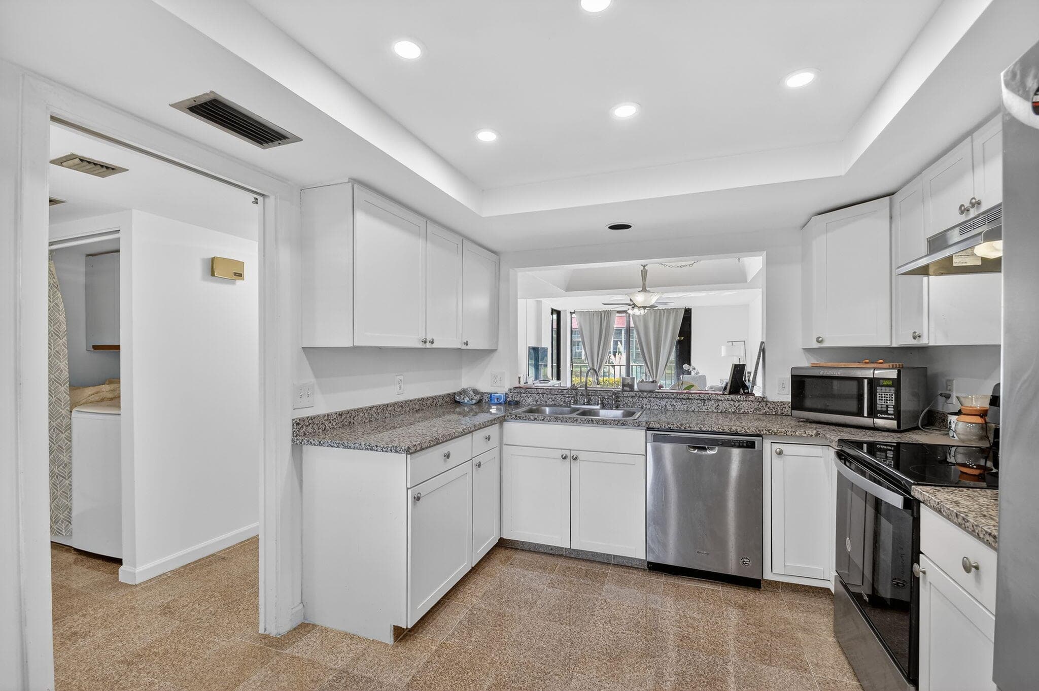 7030 Half Moon Circle 117, Hypoluxo, FL 33462 — photo 3 of 79