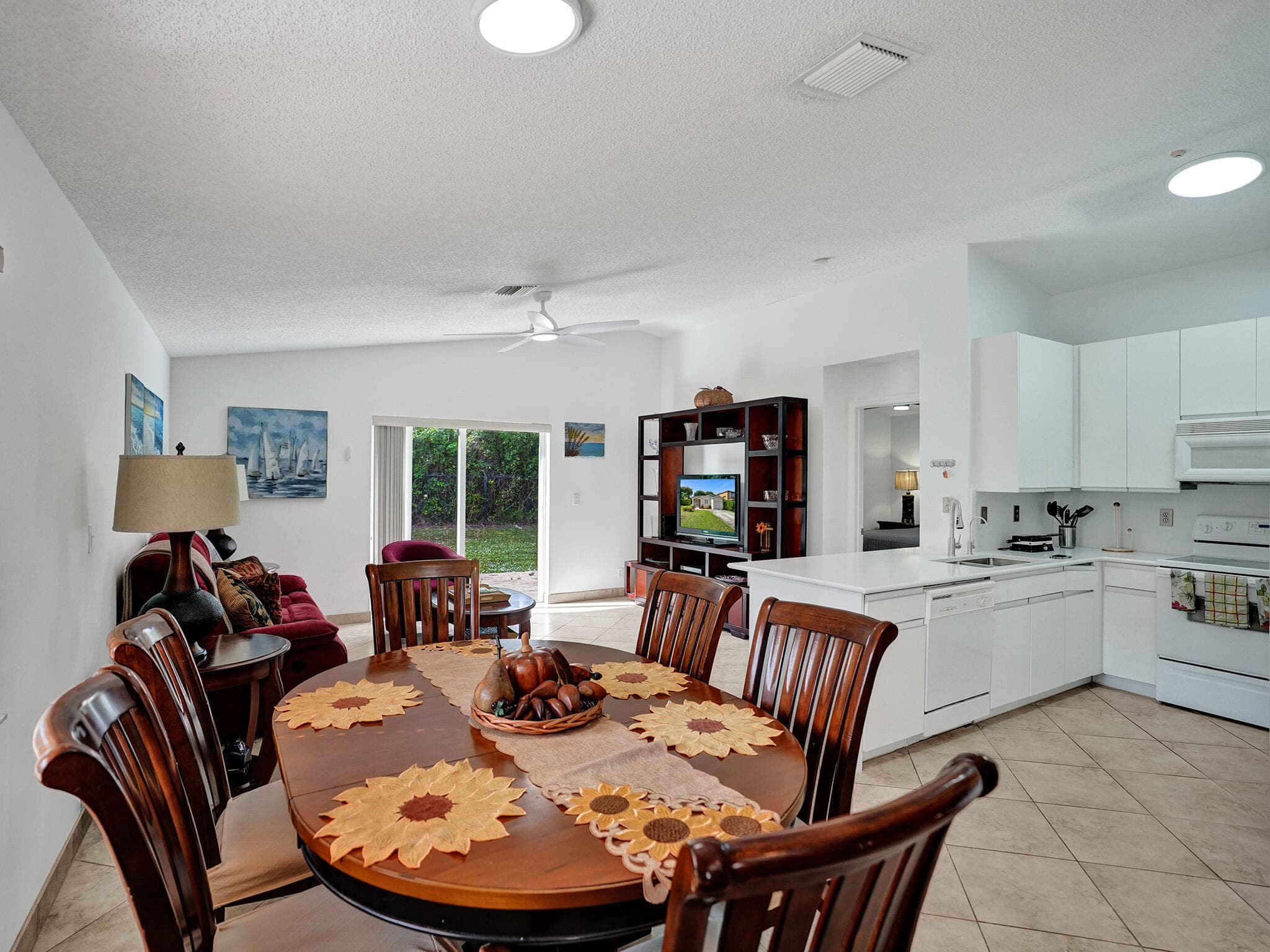 1245 SW 46th Way, Deerfield Beach, FL 33442 — photo 10 of 38