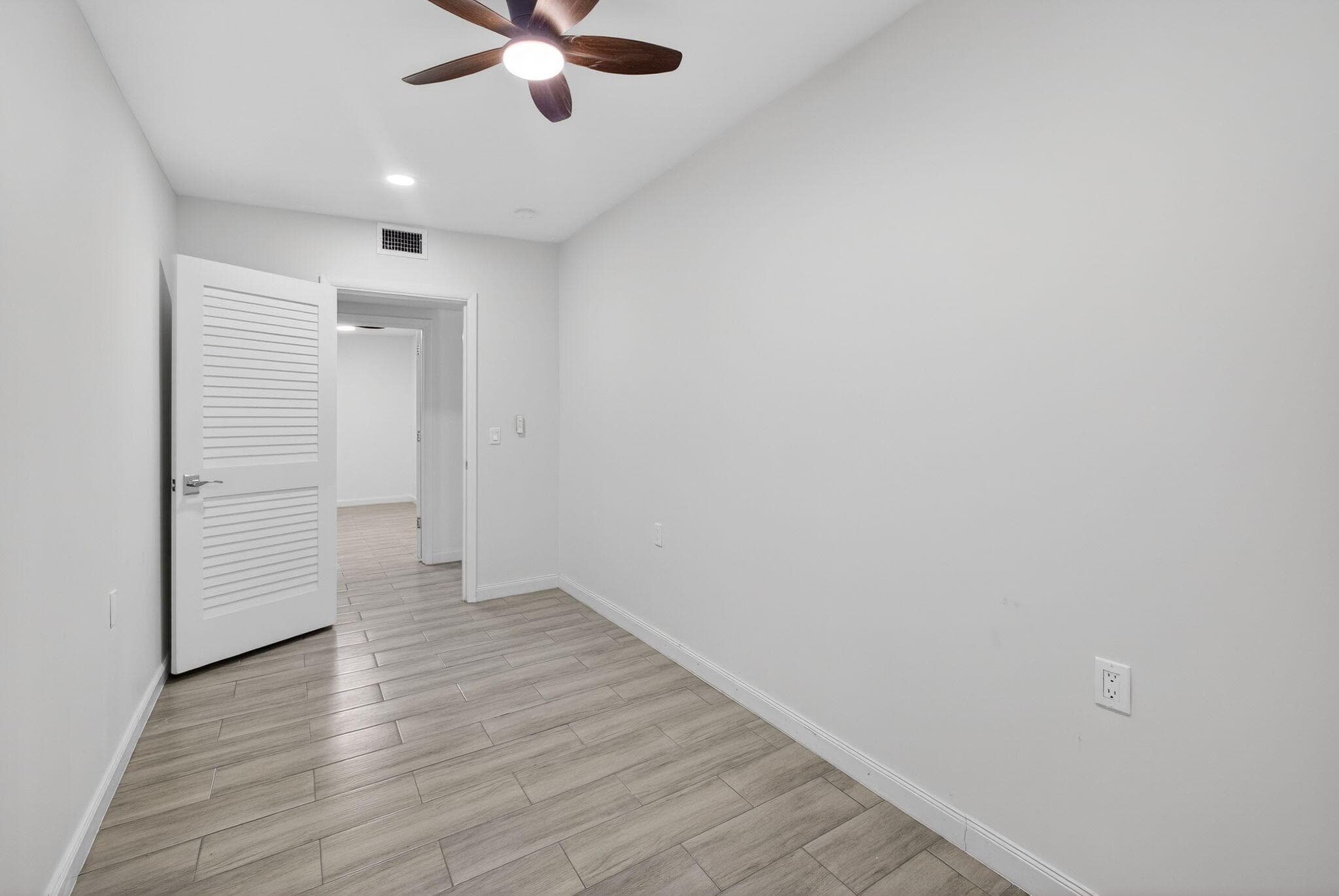 8420 SE Eagle Avenue, Hobe Sound, FL 33455 — photo 21 of 56