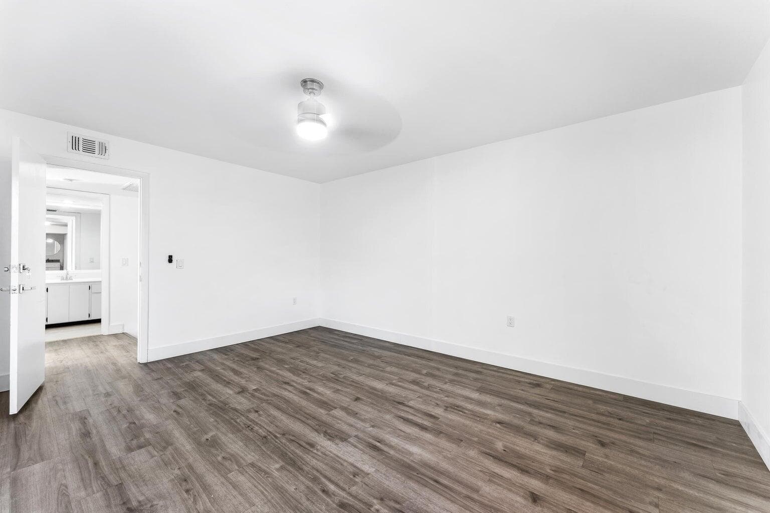 1700 Embassy Drive 708, West Palm Beach, FL 33401 — photo 28 of 36