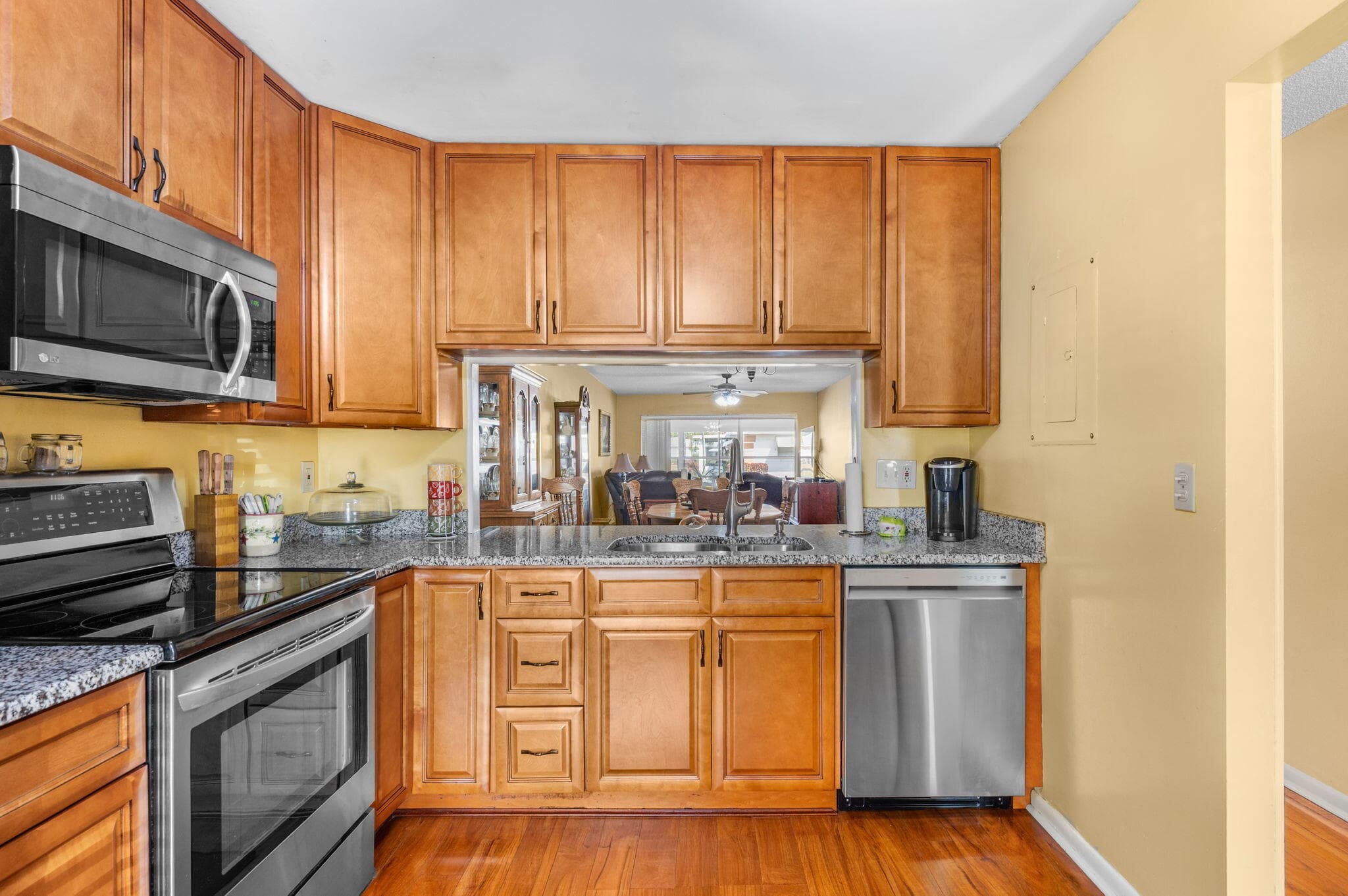 830 Timberview Drive E, Fort Pierce, FL 34982 — photo 3 of 19