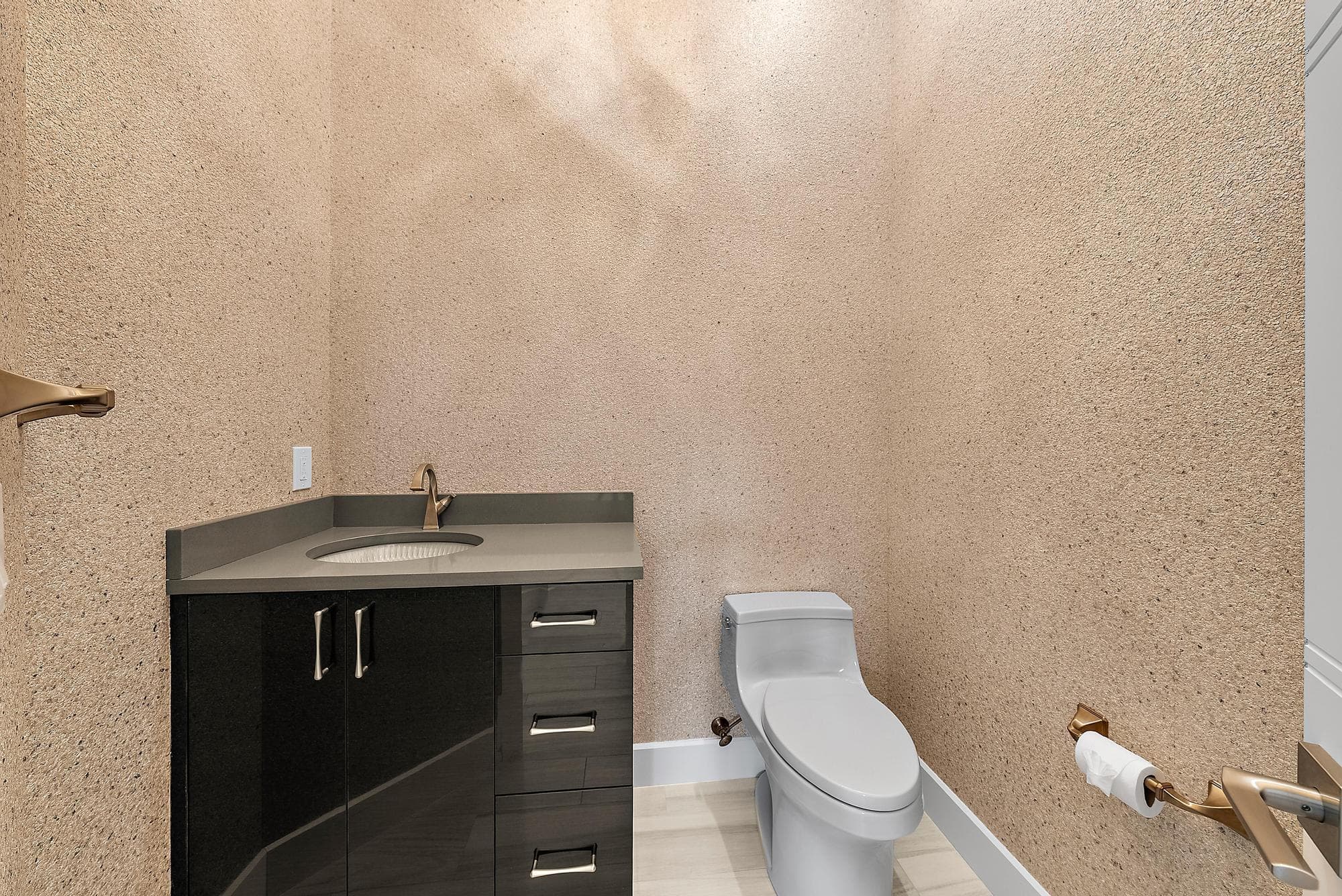 8110 Sandpiper Way, West Palm Beach, FL 33412 — photo 23 of 68