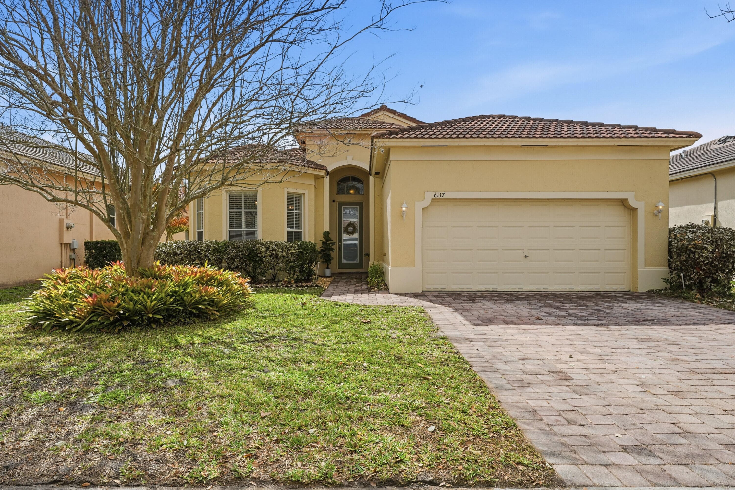 6117 Spring Lake Terrace, Fort Pierce, FL 34951 — photo 2 of 38