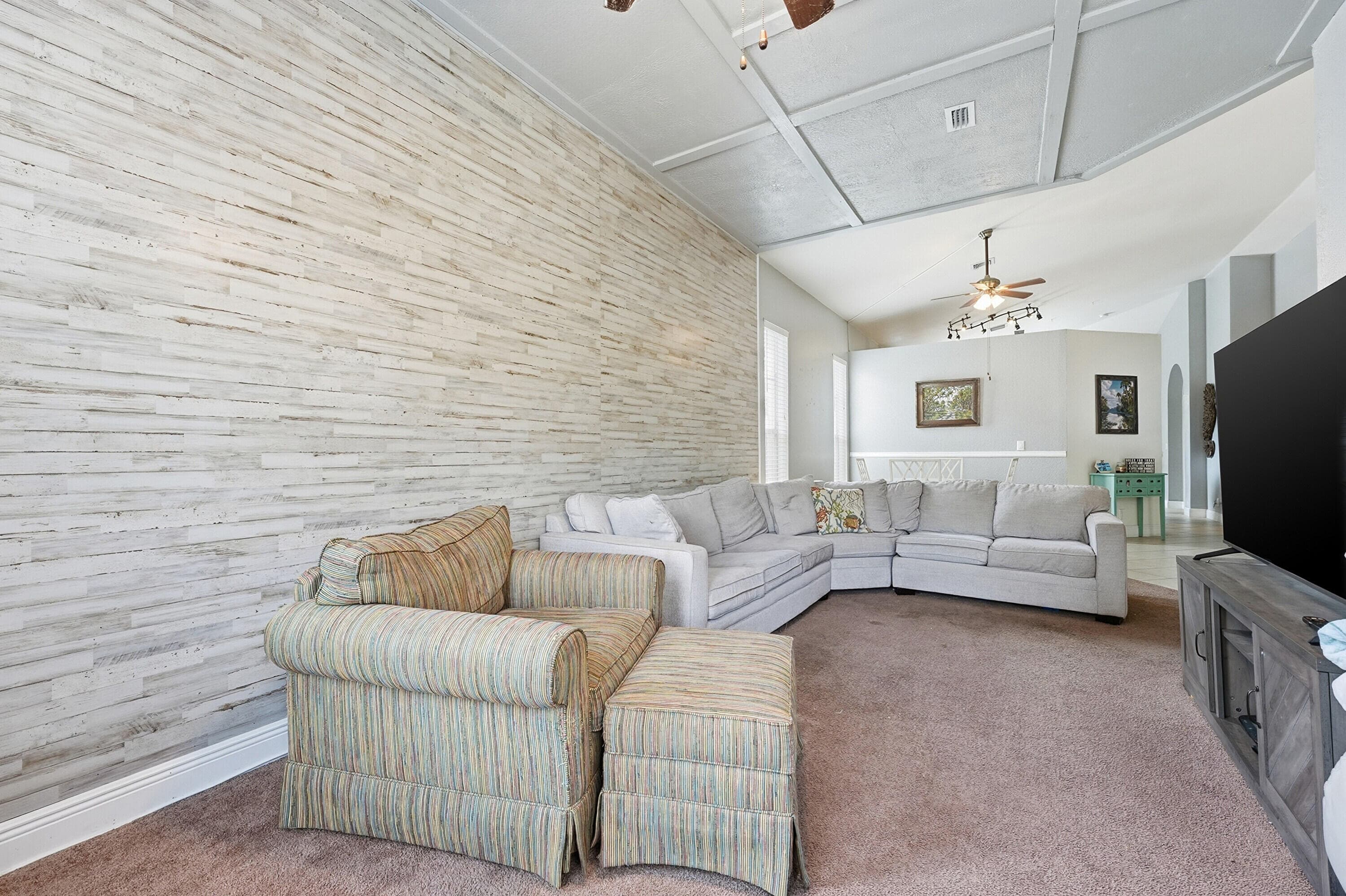 6117 Spring Lake Terrace, Fort Pierce, FL 34951 — photo 11 of 38