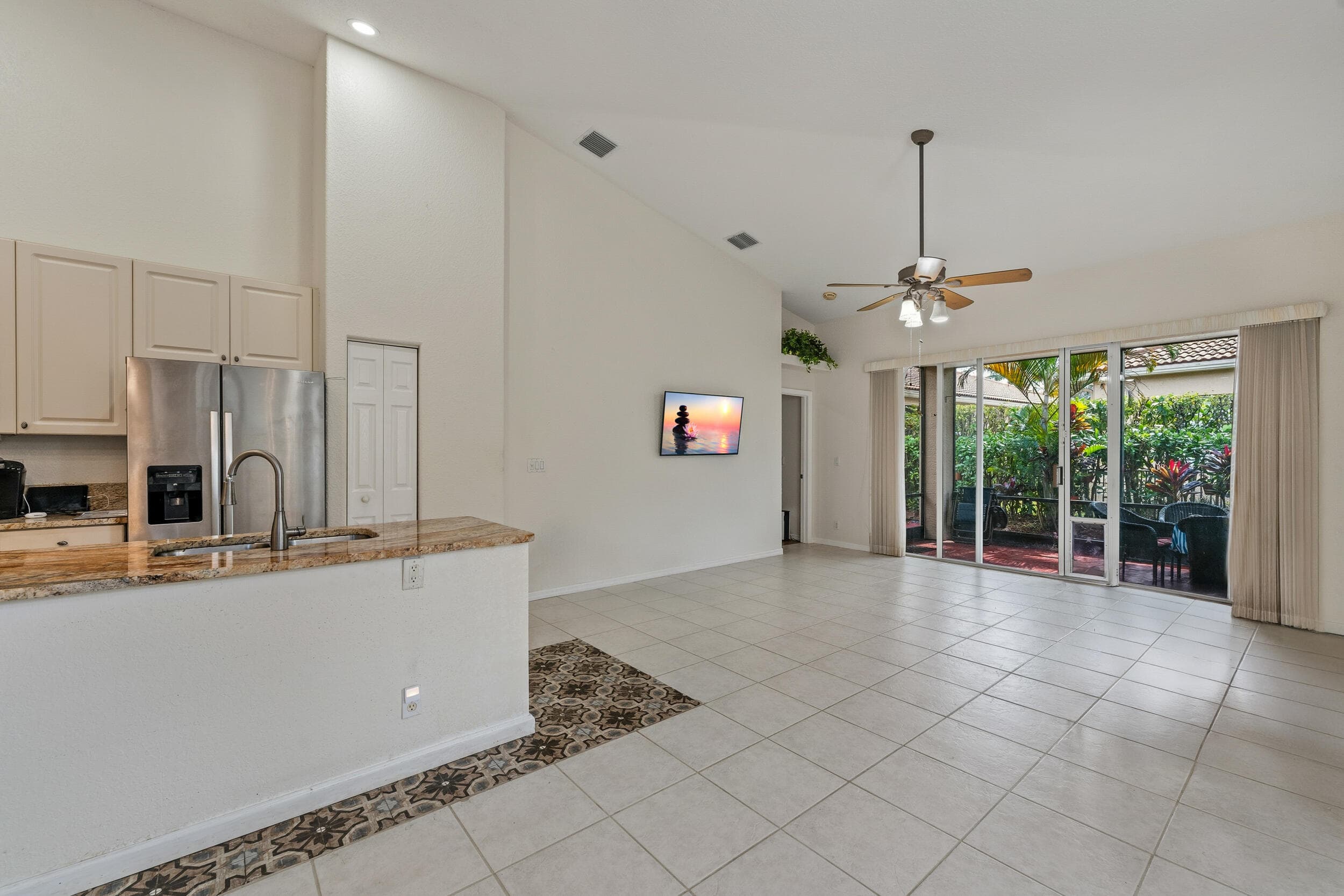 8400 Nicholls Point, West Palm Beach, FL 33411 — photo 9 of 28