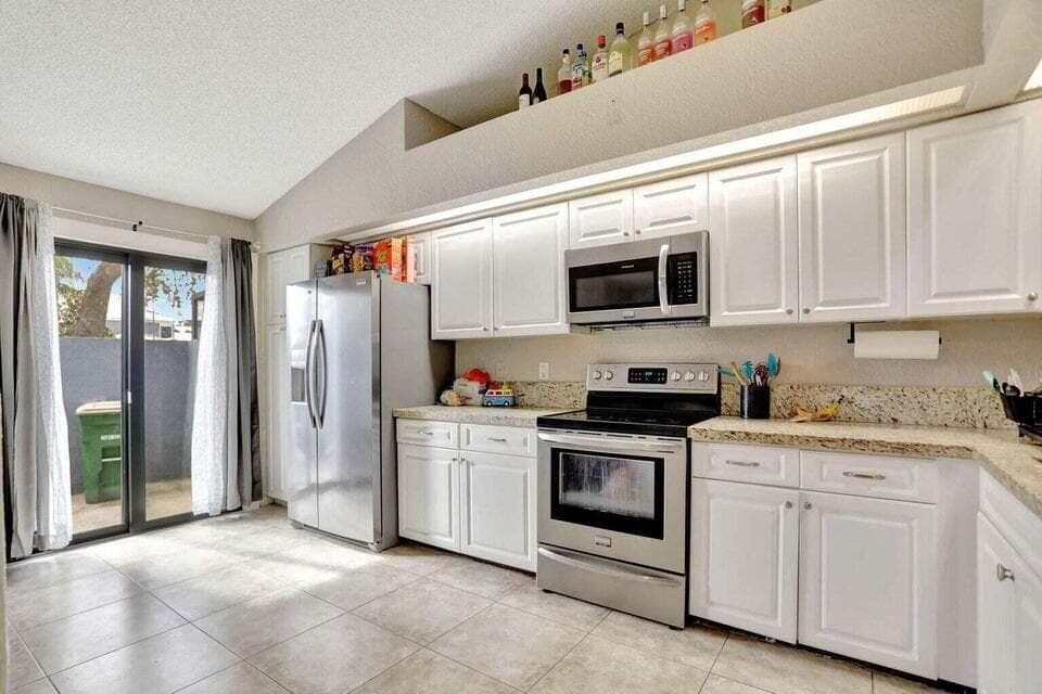 8353 Waterford Avenue, Tamarac, FL 33321 — photo 8 of 42