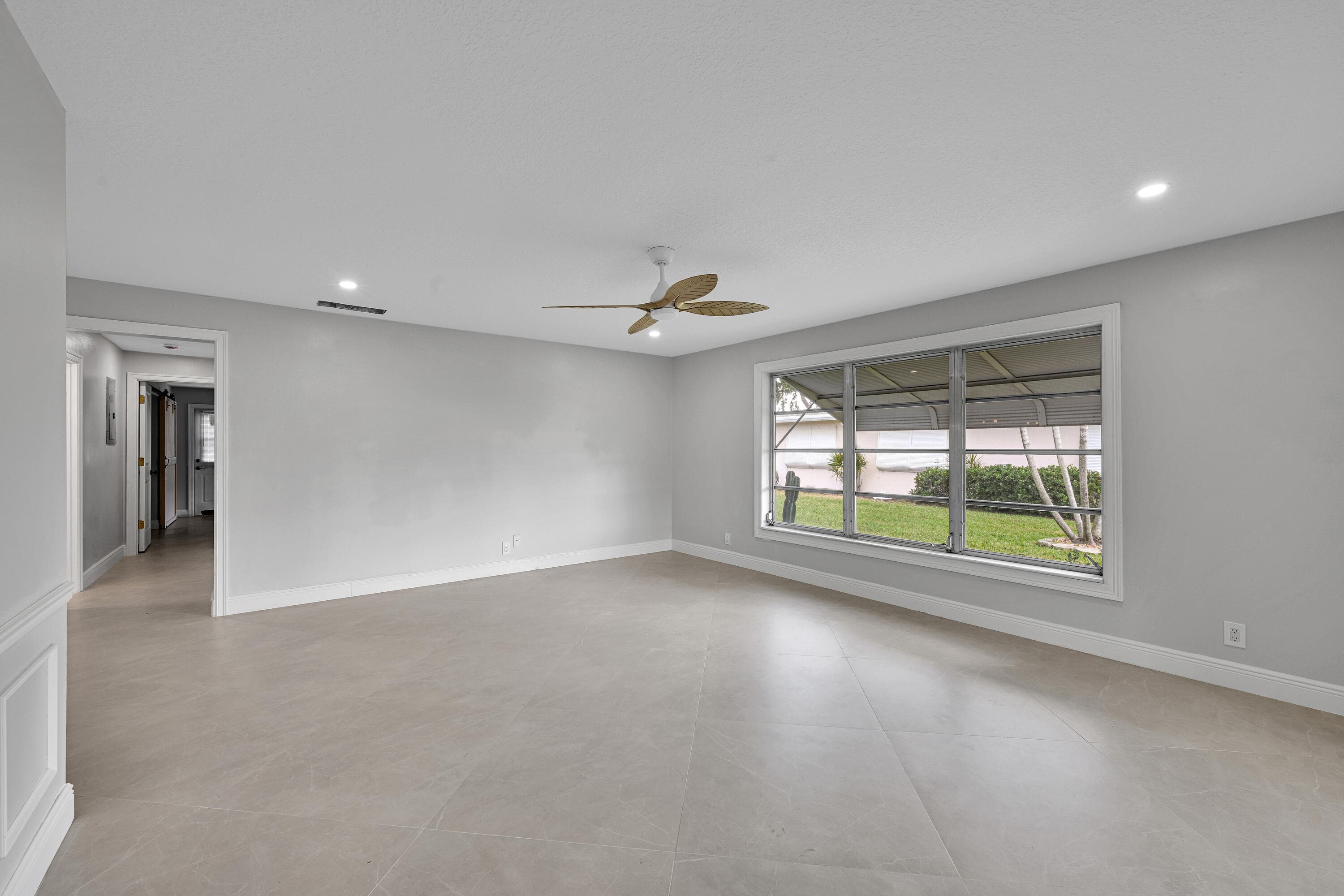 285 Main Boulevard D, Boynton Beach, FL 33435 — photo 5 of 22