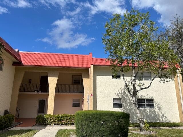 145 Lake Evelyn Drive, West Palm Beach, FL 33411 — photo 1 of 39