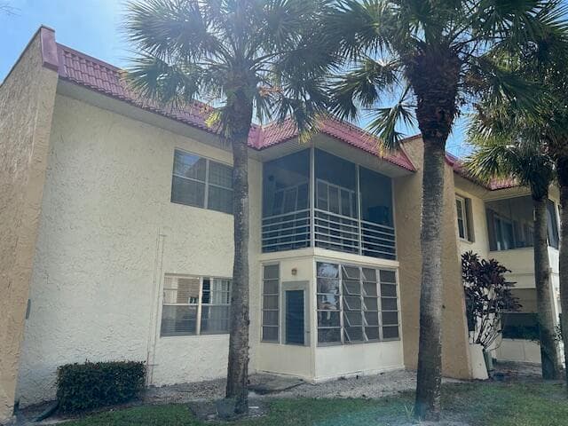 145 Lake Evelyn Drive, West Palm Beach, FL 33411 — photo 4 of 39