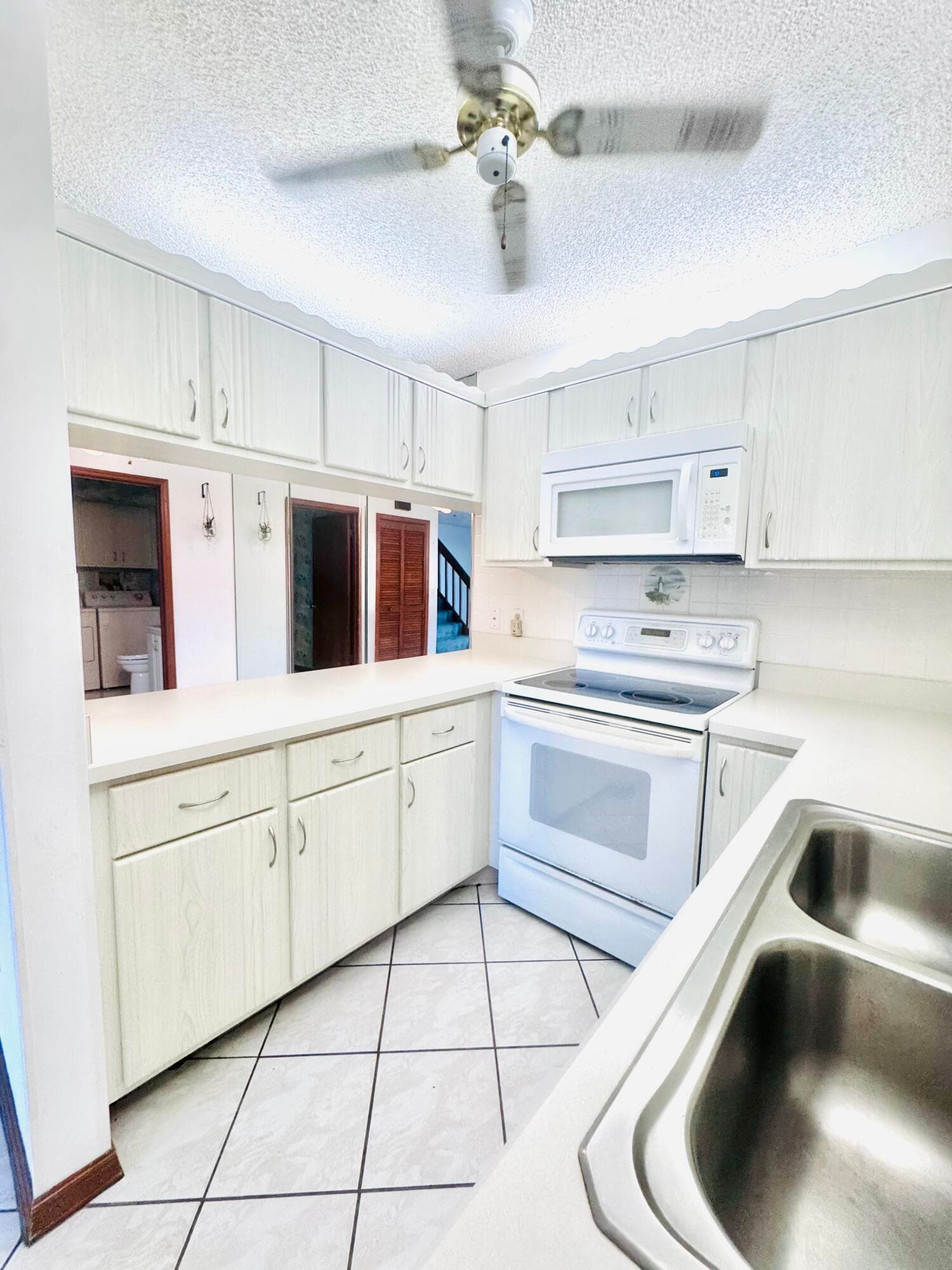 604 SE Castle Court D, Port St. Lucie, FL 34952 — photo 15 of 25