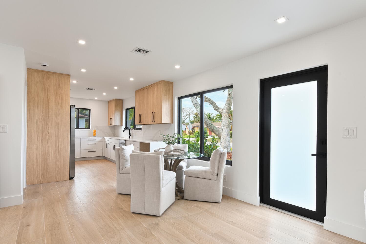 1320 S Deerfield Avenue, Deerfield Beach, FL 33441 — photo 1 of 27