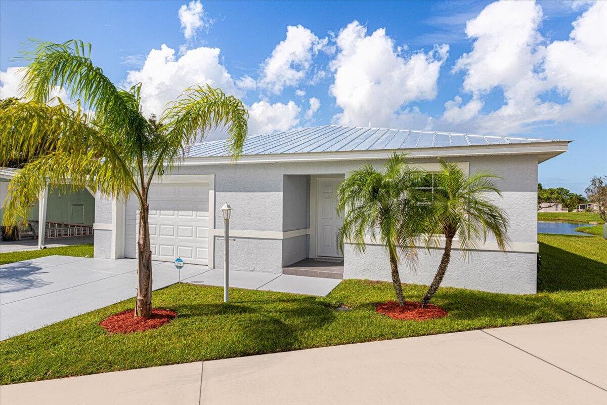 10 Juan Carlos Lane, Port St. Lucie, FL 34952 — photo 3 of 47