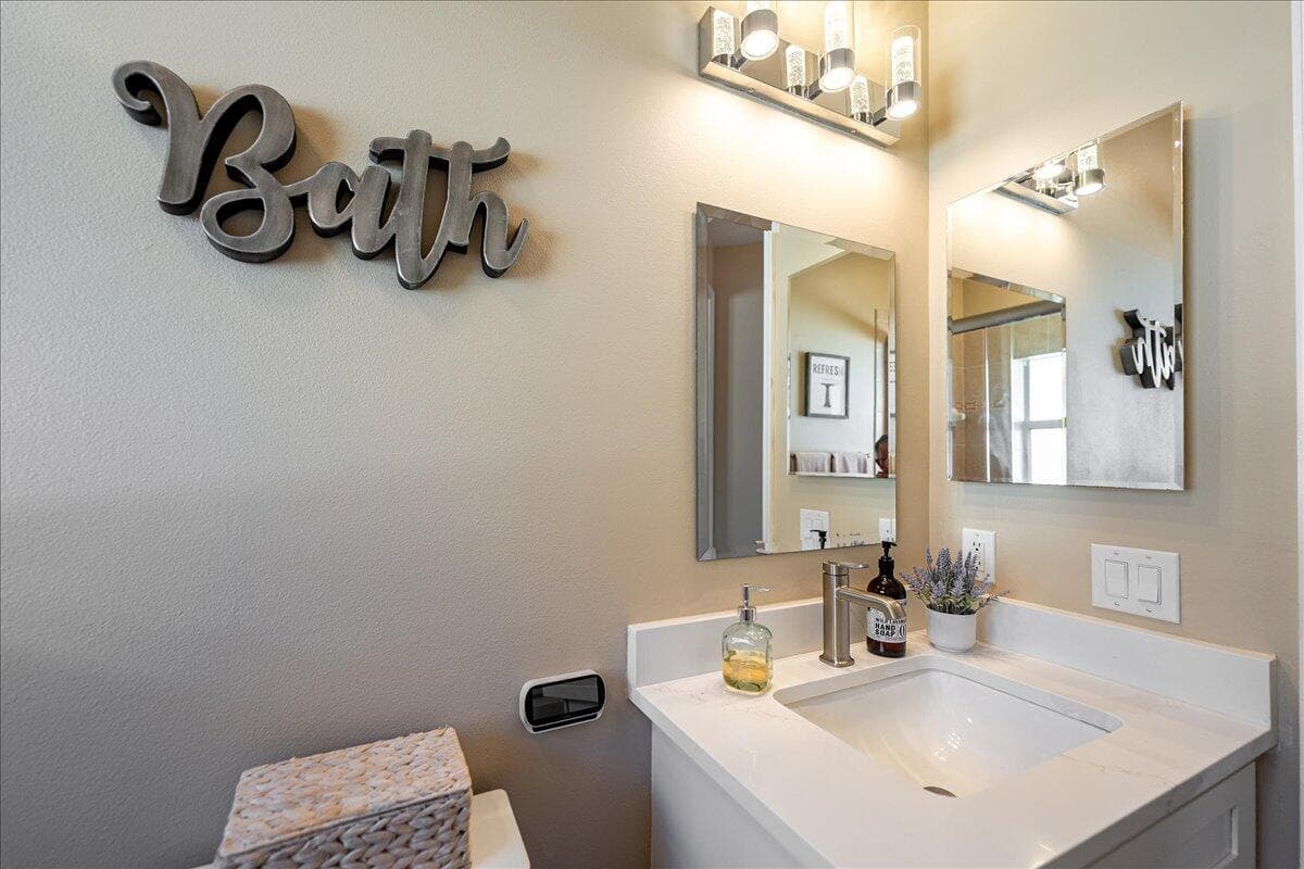 499 NW Blue Lake Drive, Port St. Lucie, FL 34986 — photo 26 of 44