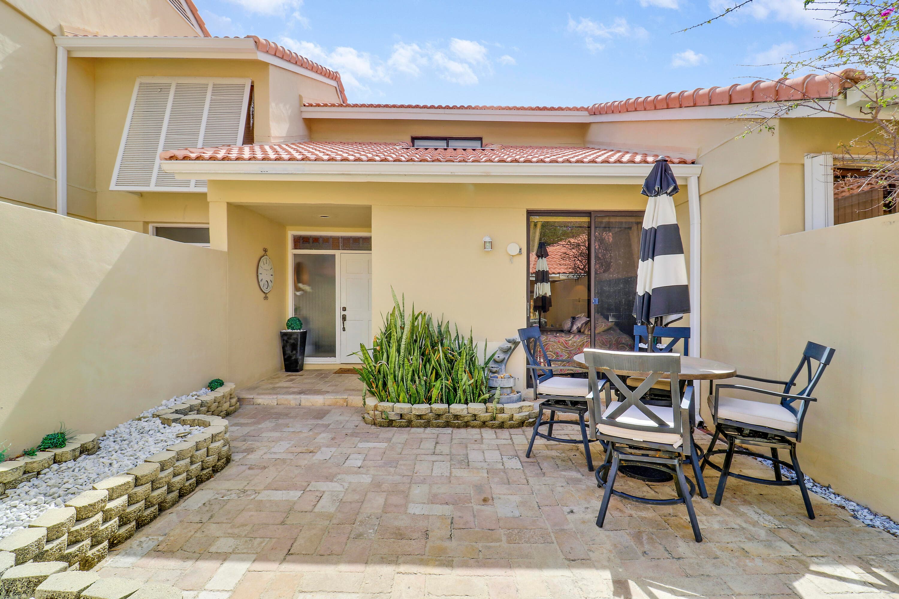 127 Old Meadow Way, Palm Beach Gardens, FL 33418 — photo 2 of 29